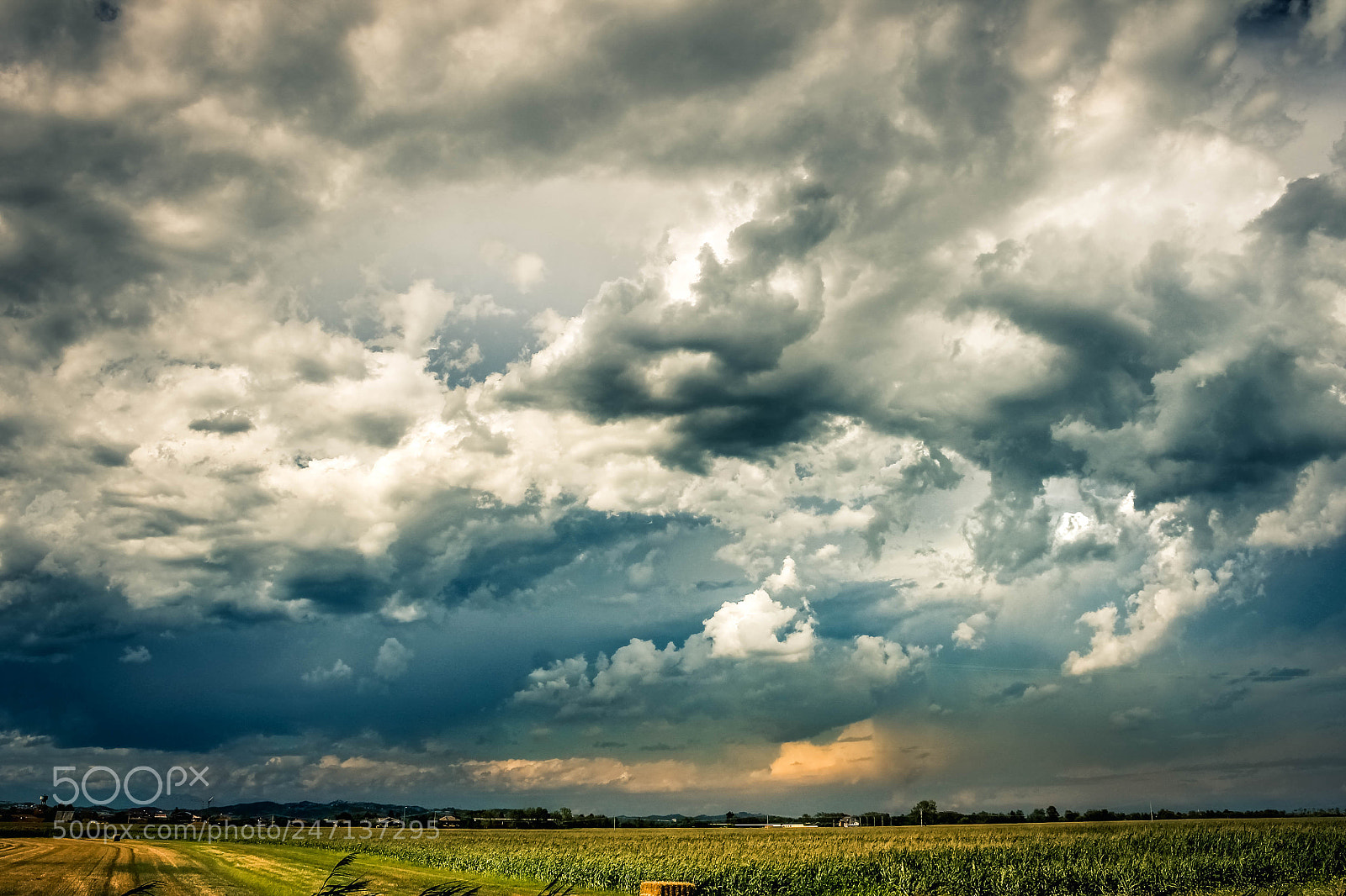Canon EOS 1100D (EOS Rebel T3 / EOS Kiss X50) sample photo. The storm is coming photography