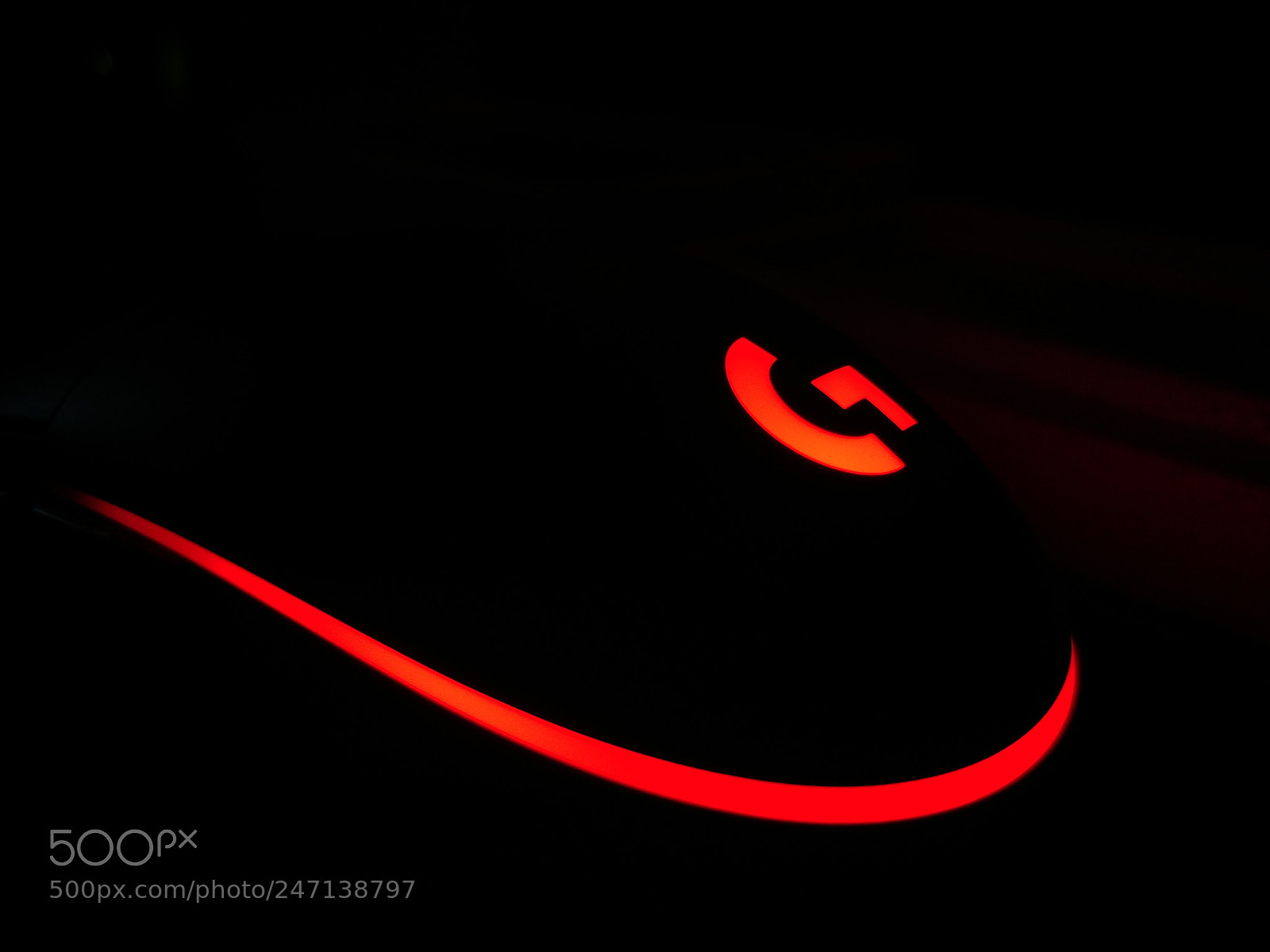 OnePlus 5T sample photo. Logitech mouse photography