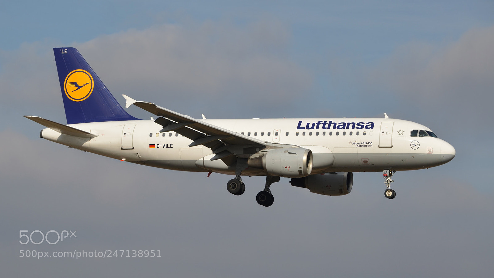 Nikon D5100 sample photo. Airbus a319-114 d-aile lufthansa photography