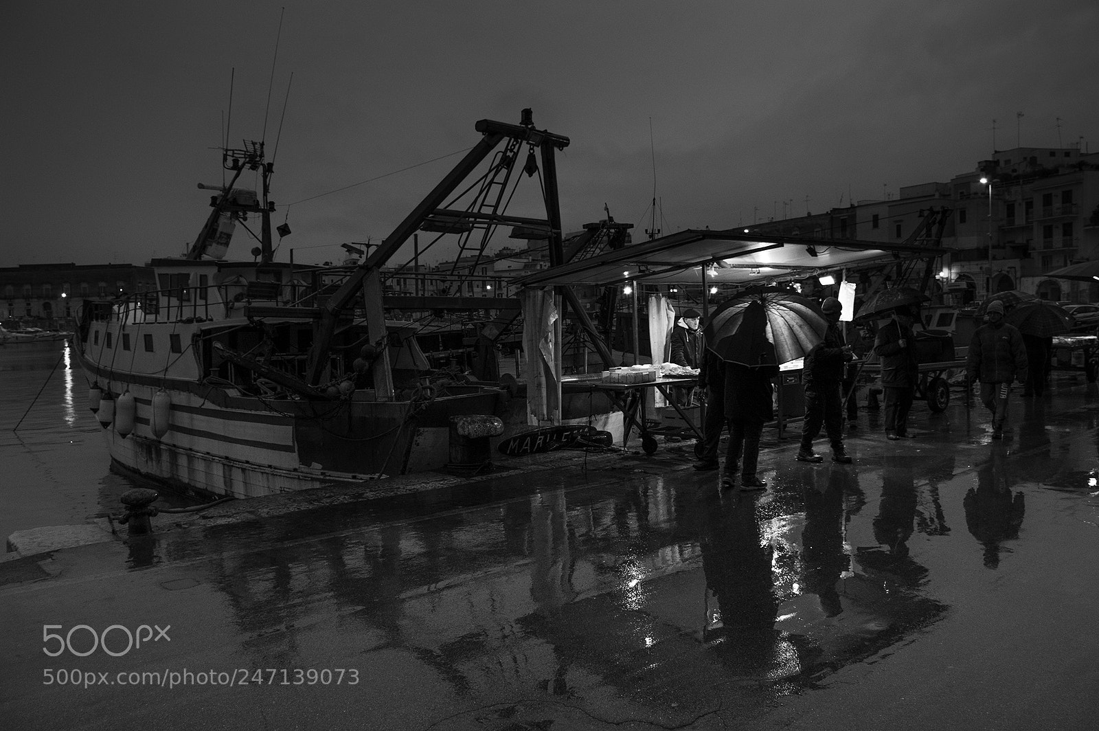 Nikon D3200 sample photo. Porto di trani photography