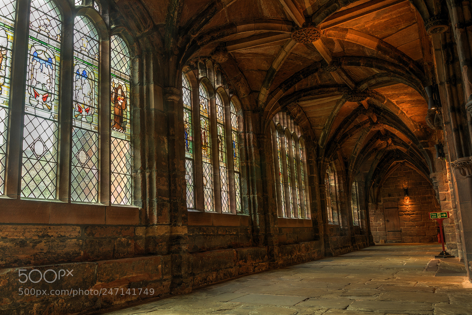 Canon EOS 650D (EOS Rebel T4i / EOS Kiss X6i) sample photo. Hogwarts in disguise (54/365) photography