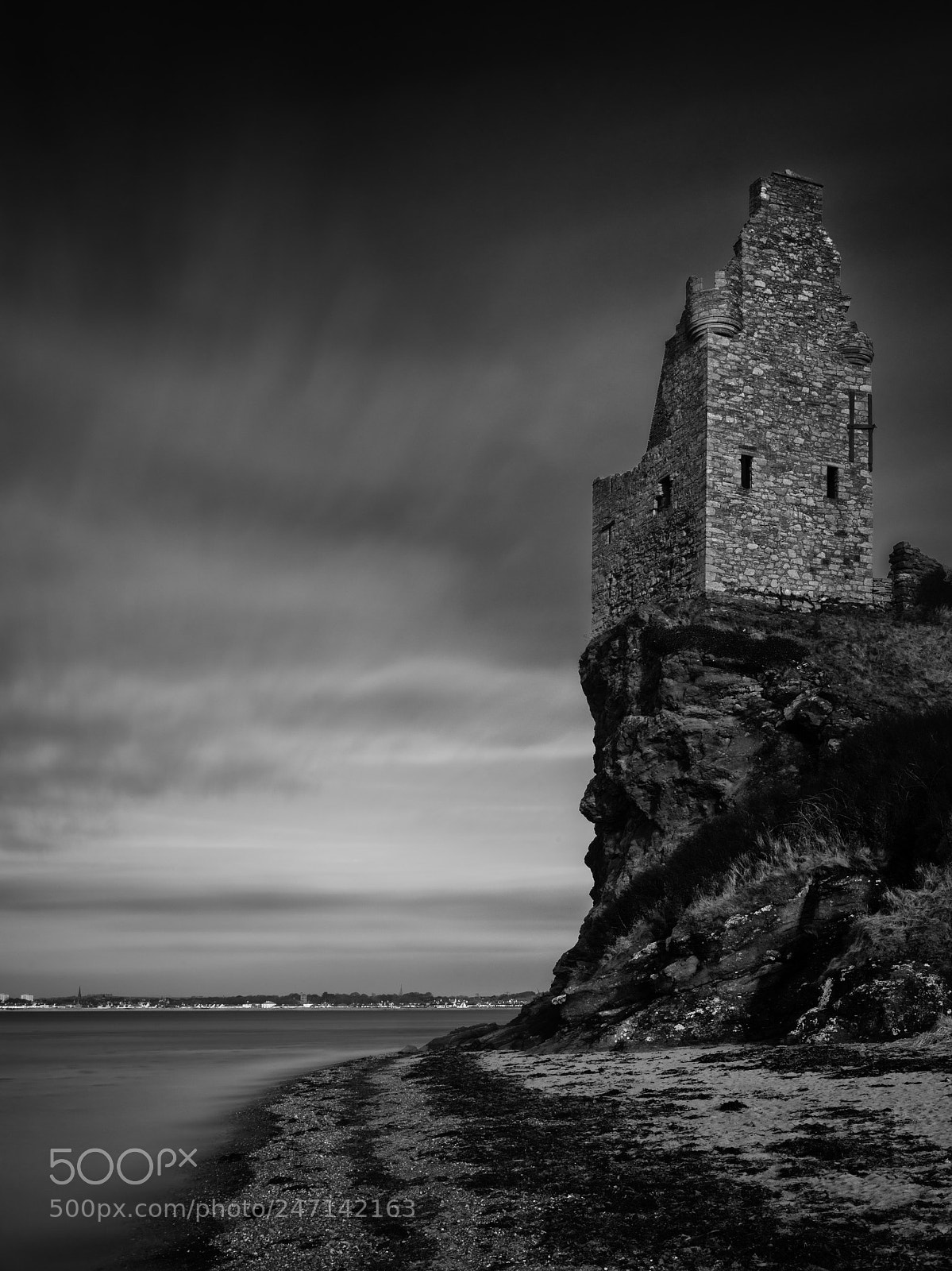 Hasselblad X1D-50c sample photo. Greenan castle on high photography