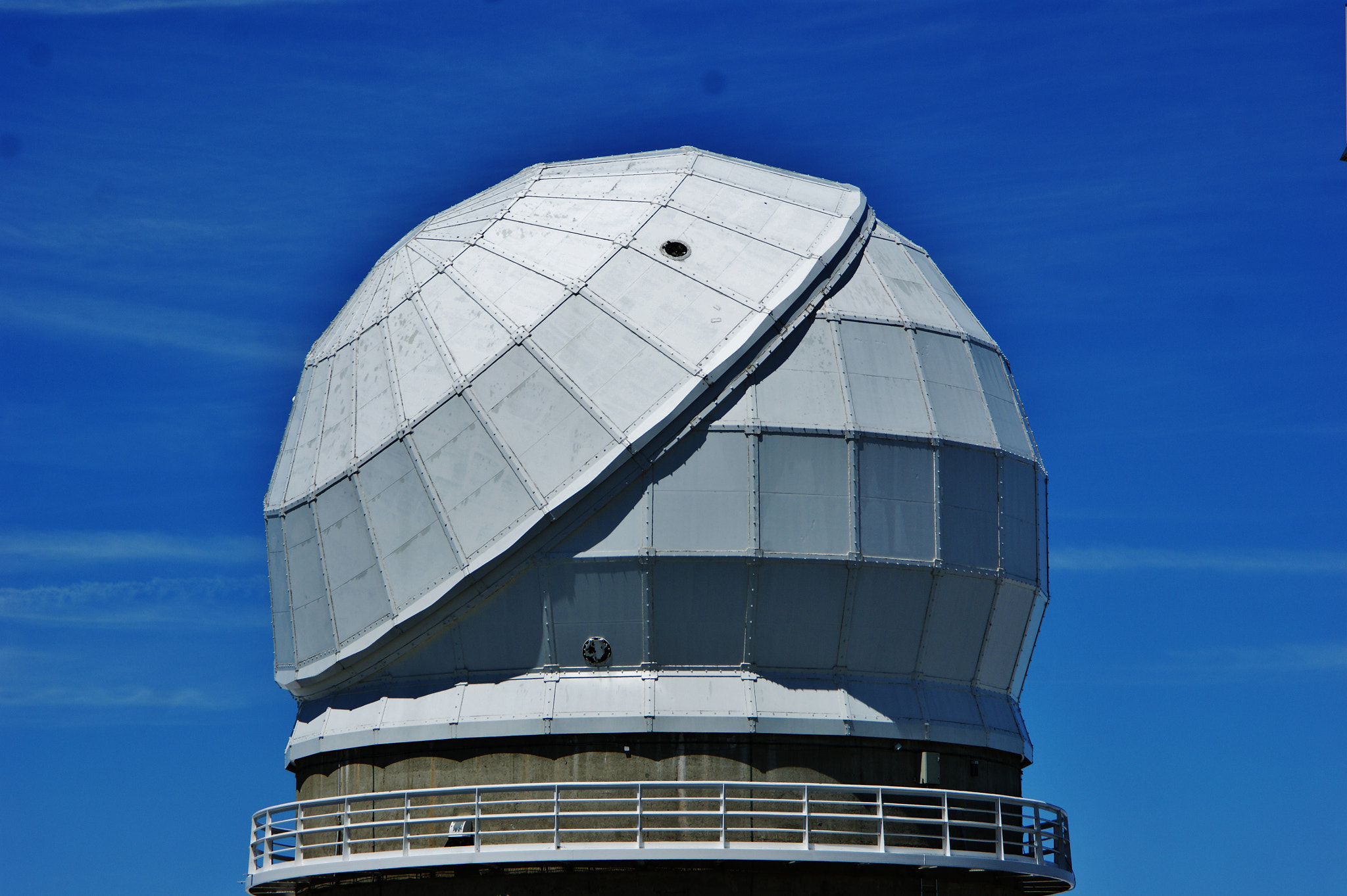 Sony Alpha DSLR-A350 sample photo. Télescope du midi photography