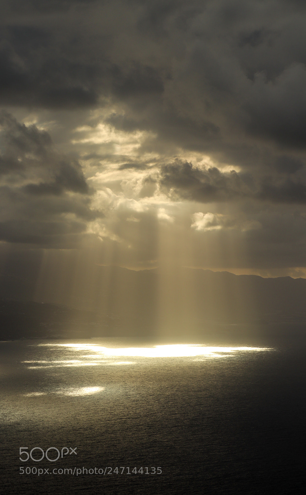 Canon EOS 77D (EOS 9000D / EOS 770D) sample photo. Heavens light photography