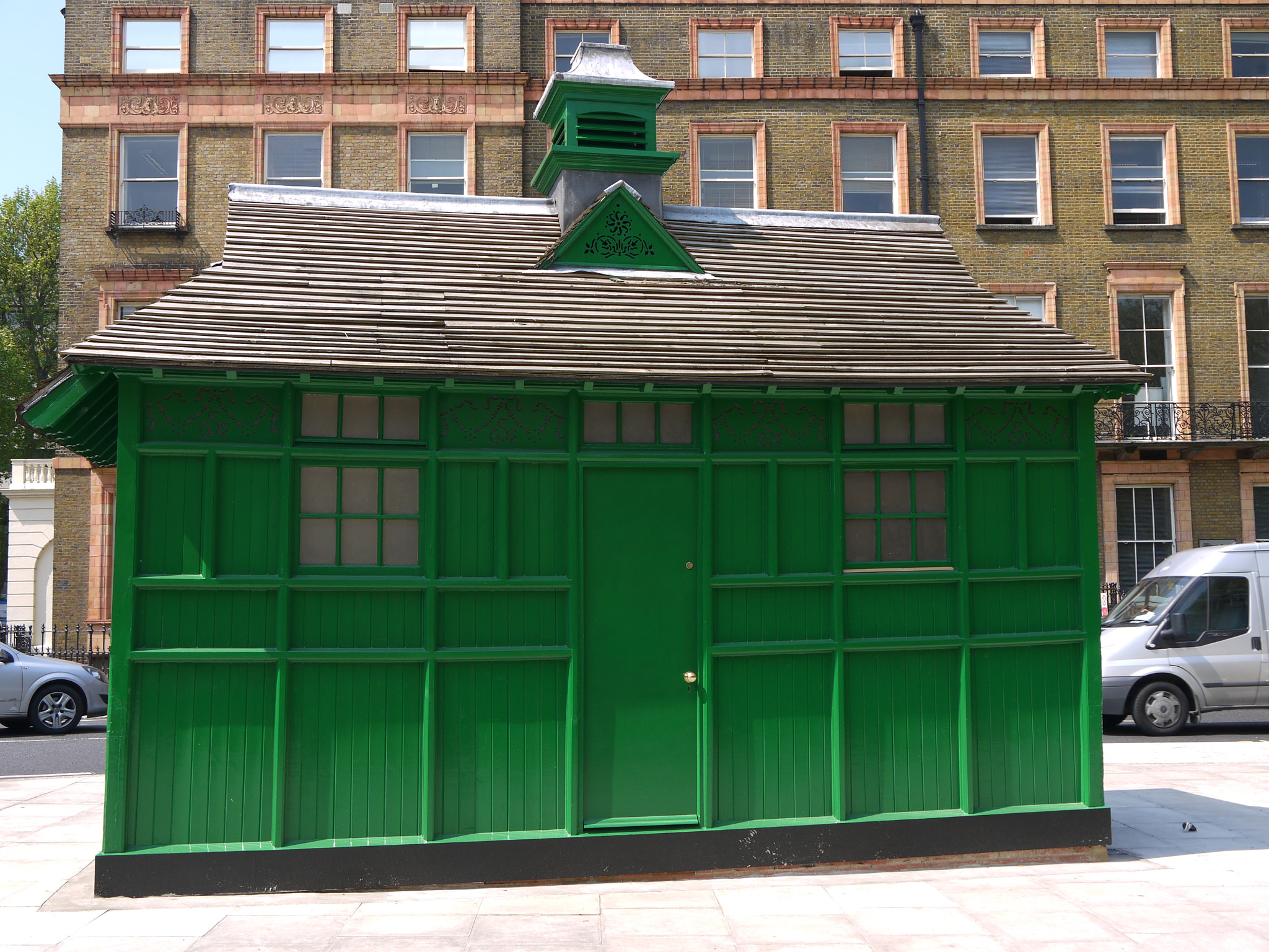 Panasonic Lumix DMC-GF3 sample photo. Cabmen's shelters, london photography