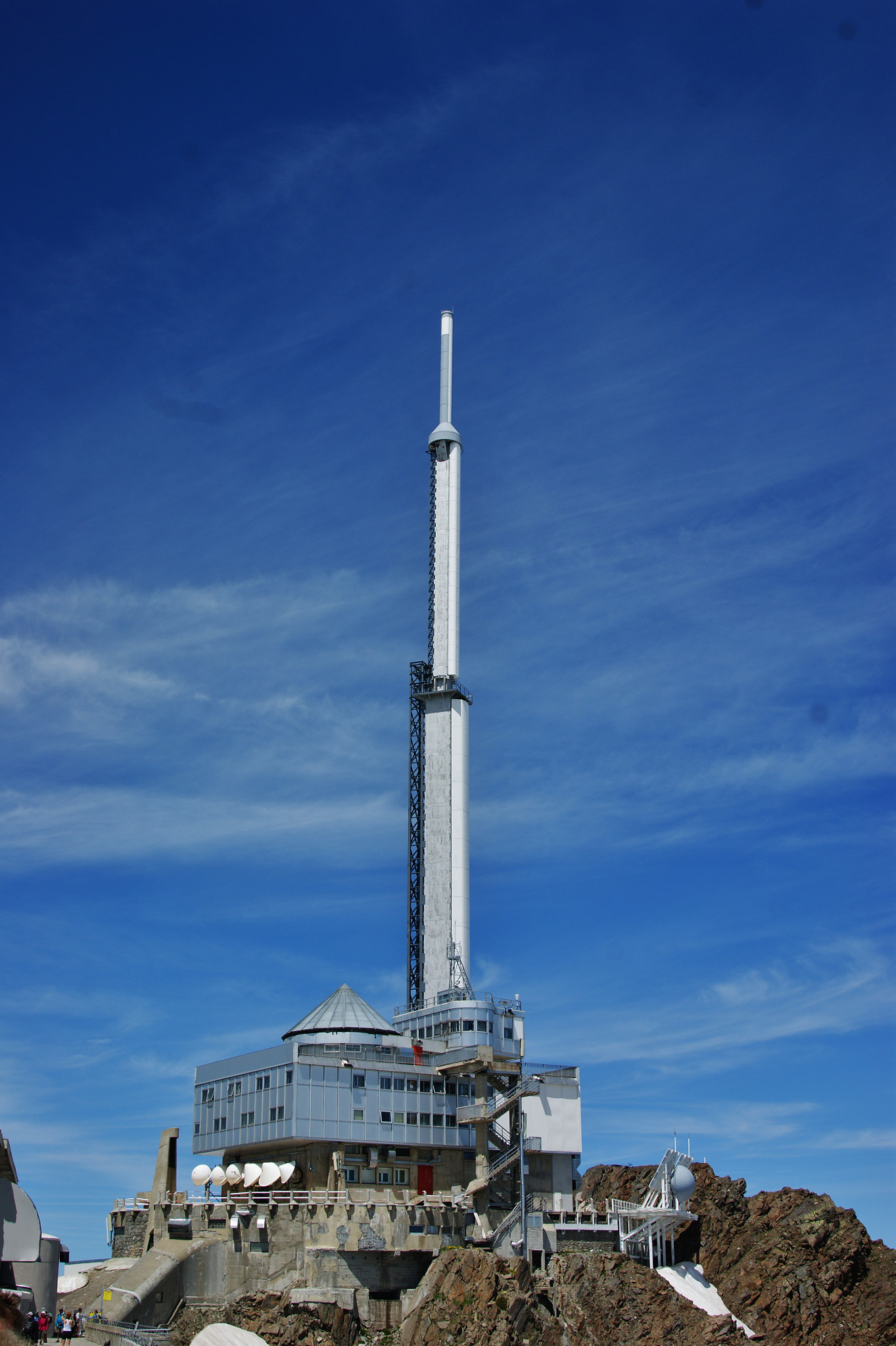 Sony Alpha DSLR-A350 + Minolta AF 28-105mm F3.5-4.5 [New] sample photo. Antenne du pic du midi photography