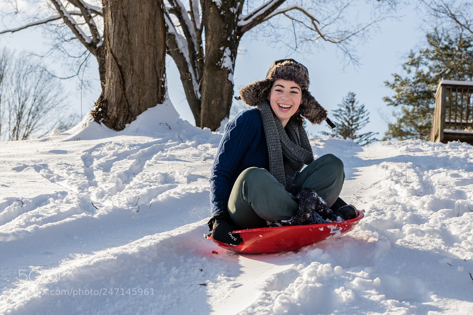 Canon EOS 750D (EOS Rebel T6i / EOS Kiss X8i) sample photo. Sledding photography