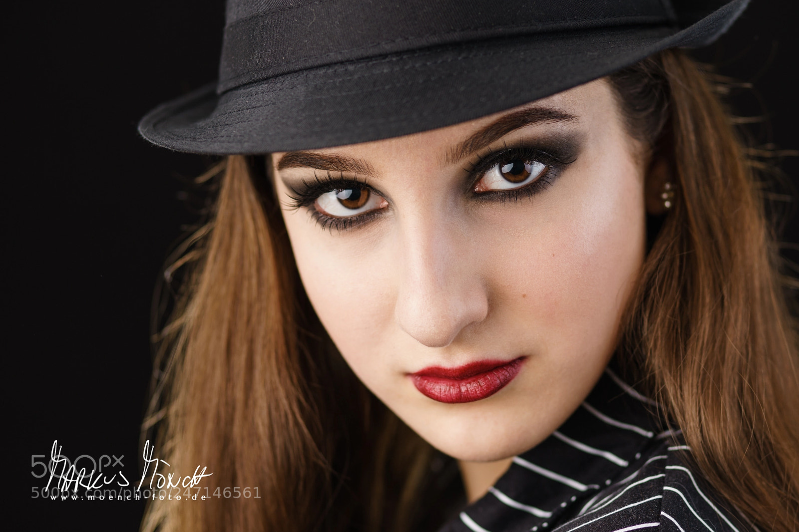 Sony a7 II sample photo. Young lady with smokey photography