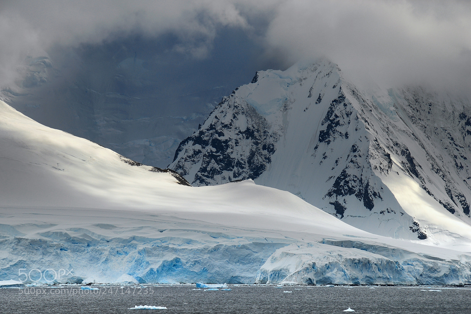 Nikon D200 sample photo. Antarctic lights photography