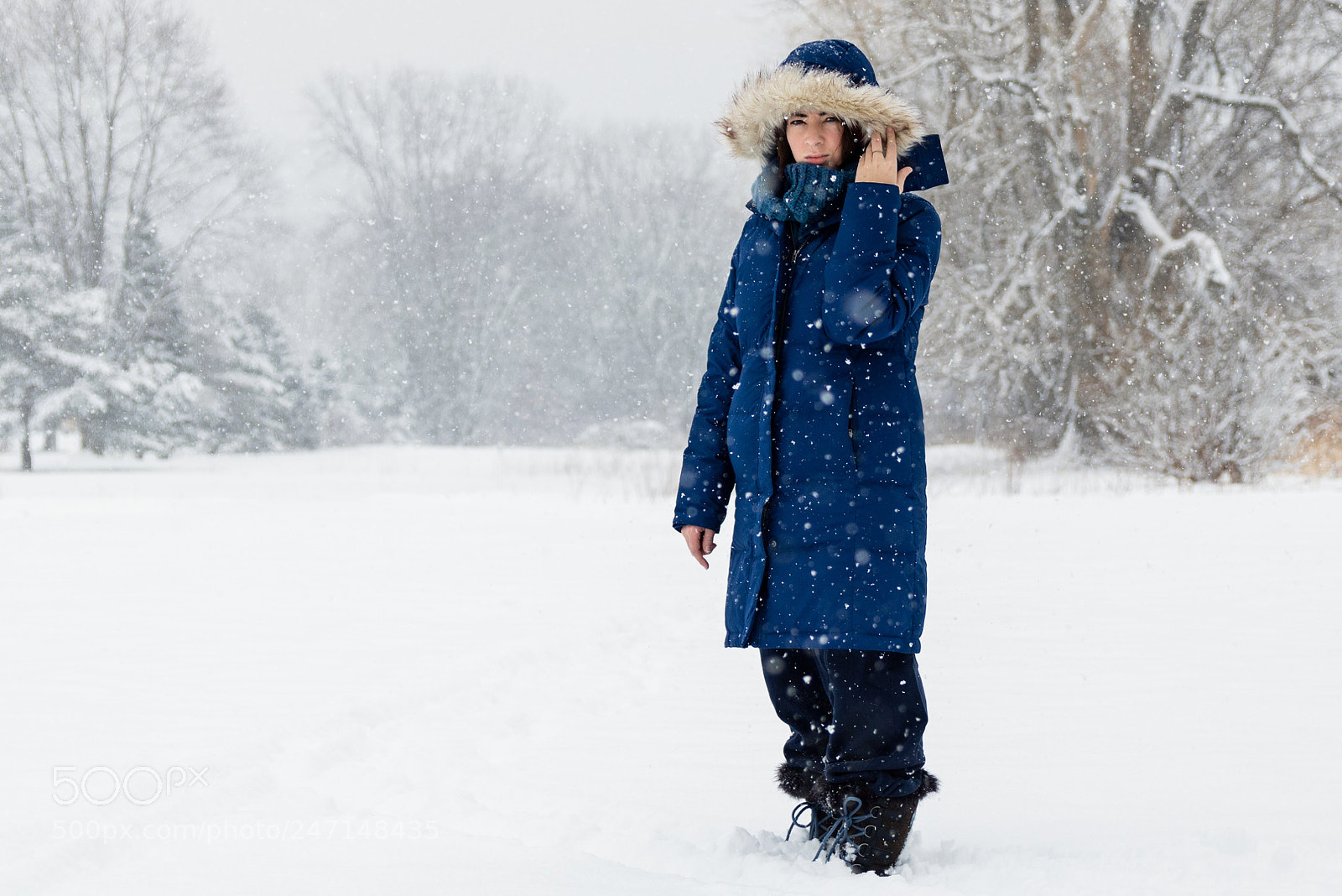 Canon EOS 750D (EOS Rebel T6i / EOS Kiss X8i) sample photo. Snow modeling photography