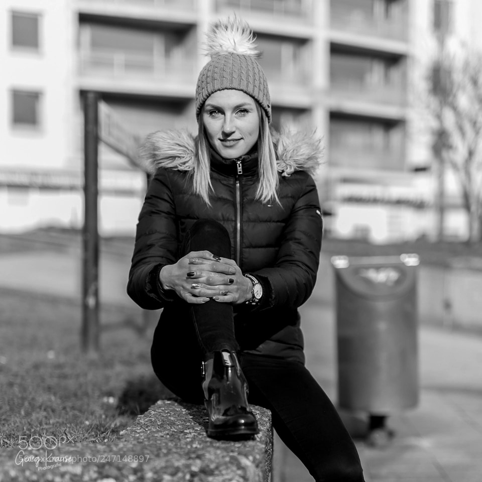 Canon EOS 6D Mark II sample photo. Virgi entspannt photography