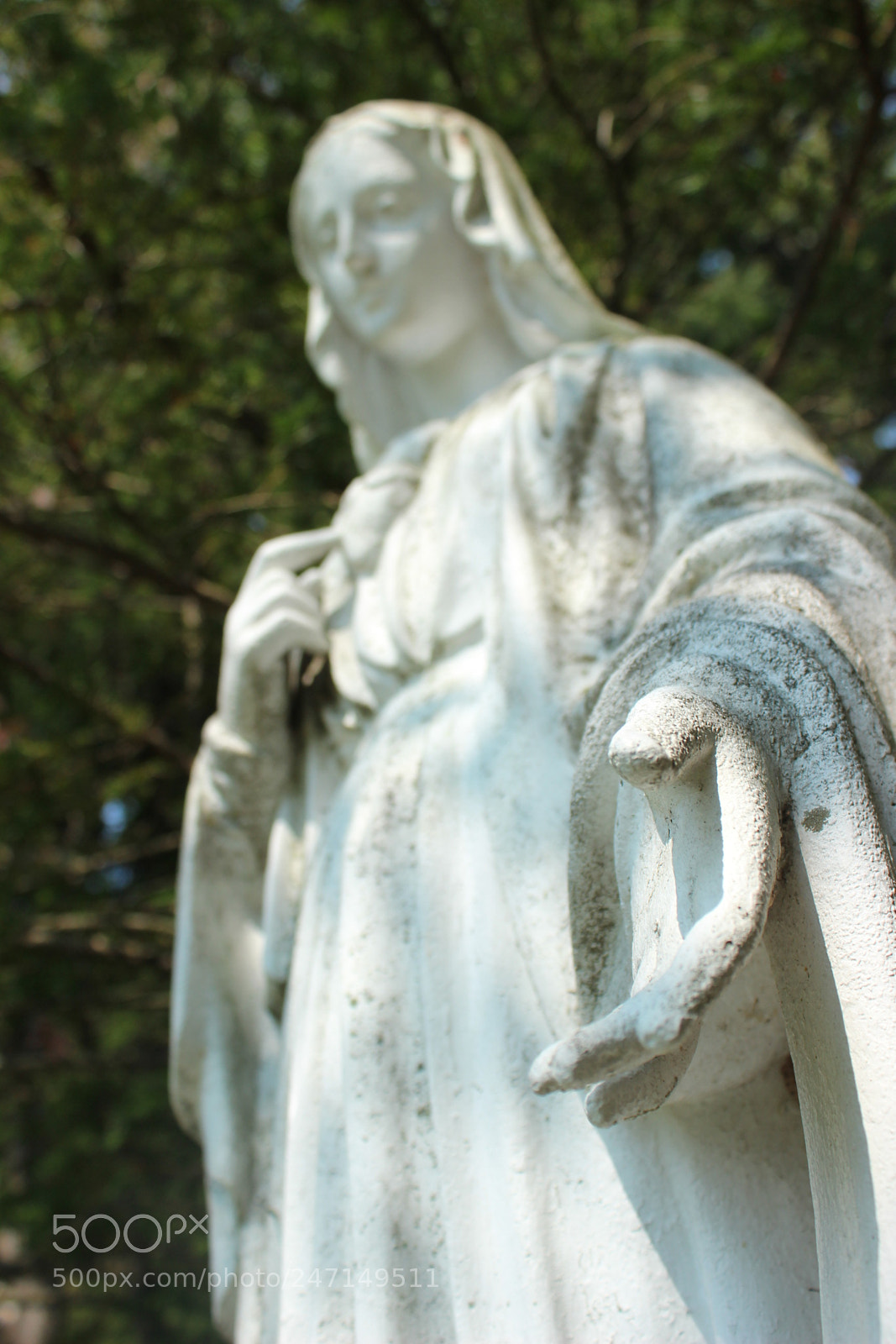 Canon EOS 600D (Rebel EOS T3i / EOS Kiss X5) sample photo. Mother mary photography