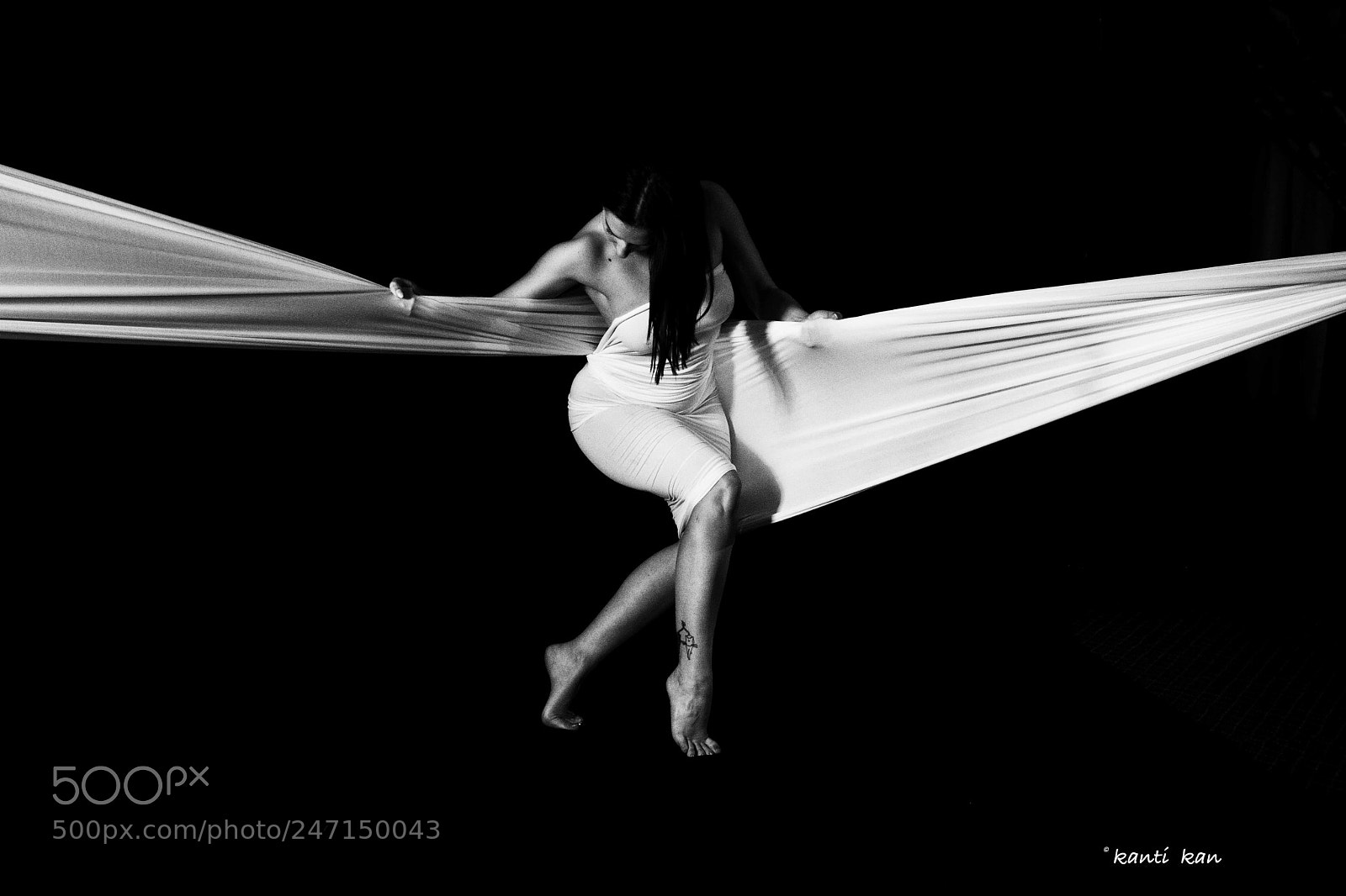 Canon EOS 80D sample photo. Trapped photography