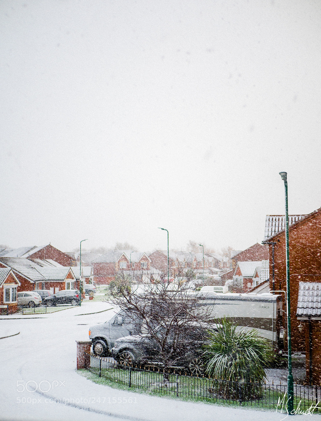 Panasonic Lumix DMC-GH4 sample photo. Snowy road photography