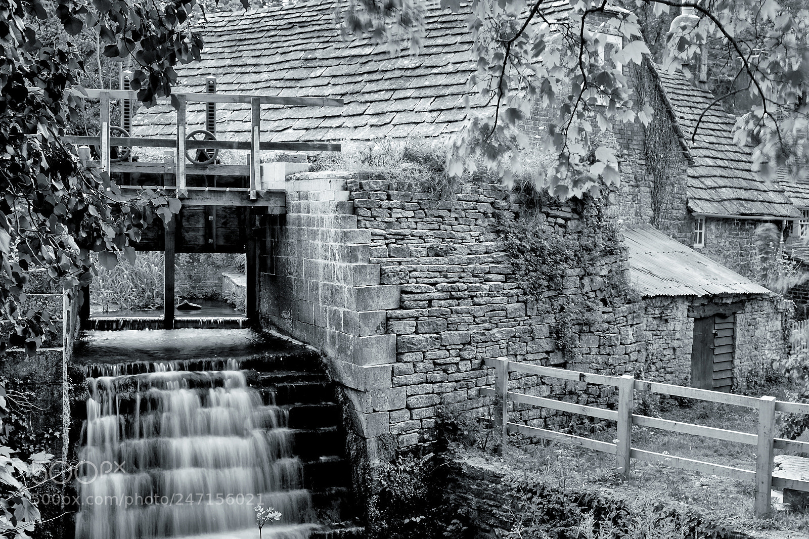 Fujifilm X-T1 sample photo. Corfe castle photography