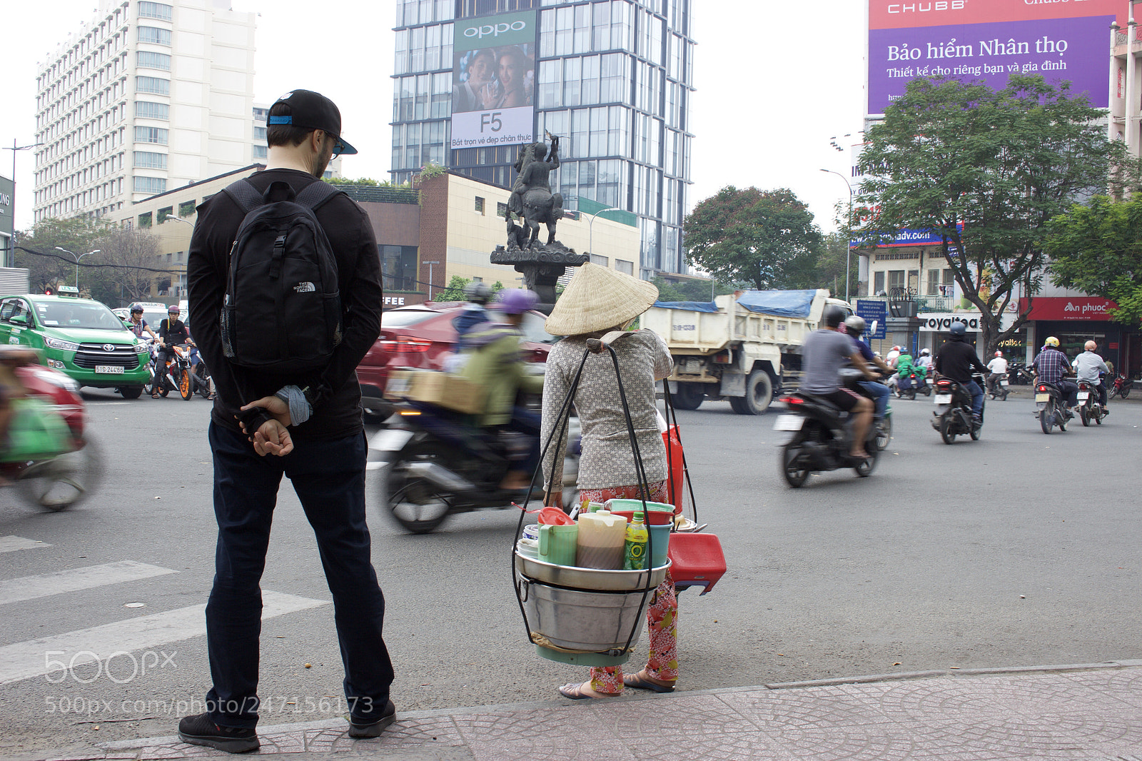 Canon EOS 600D (Rebel EOS T3i / EOS Kiss X5) sample photo. Saigon style photography