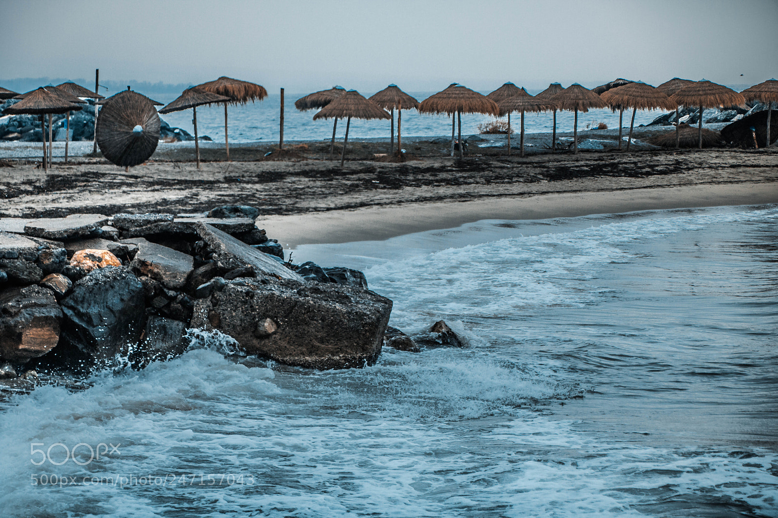 Canon EOS 750D (EOS Rebel T6i / EOS Kiss X8i) sample photo. Beach life photography