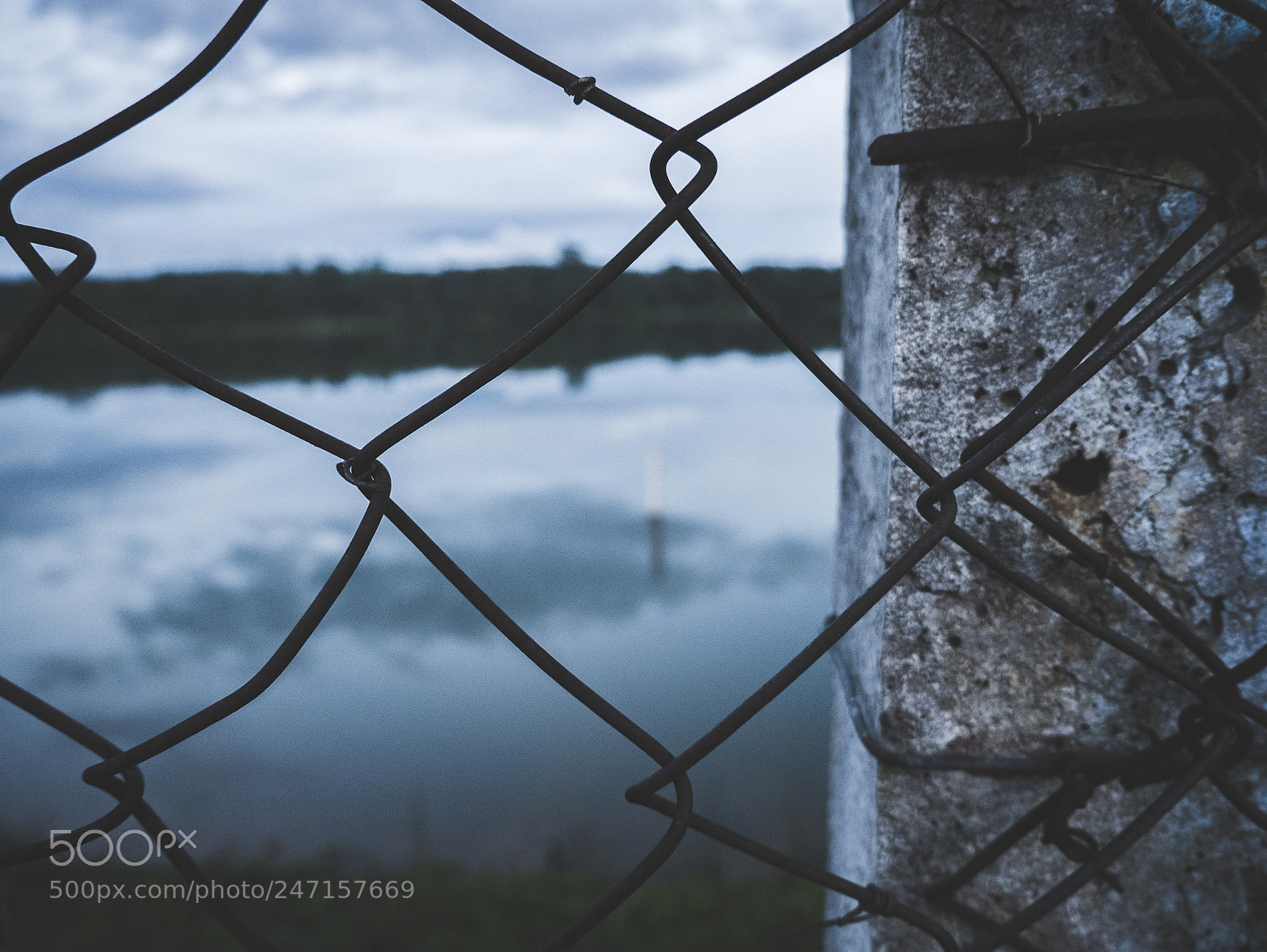 Panasonic DMC-G81 sample photo. Fence photography