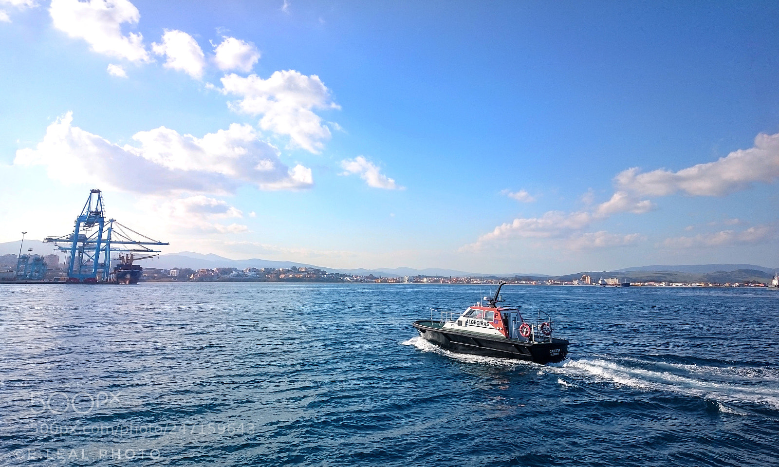 Sony Xperia Z2 sample photo. Algeciras port. pilot boat photography