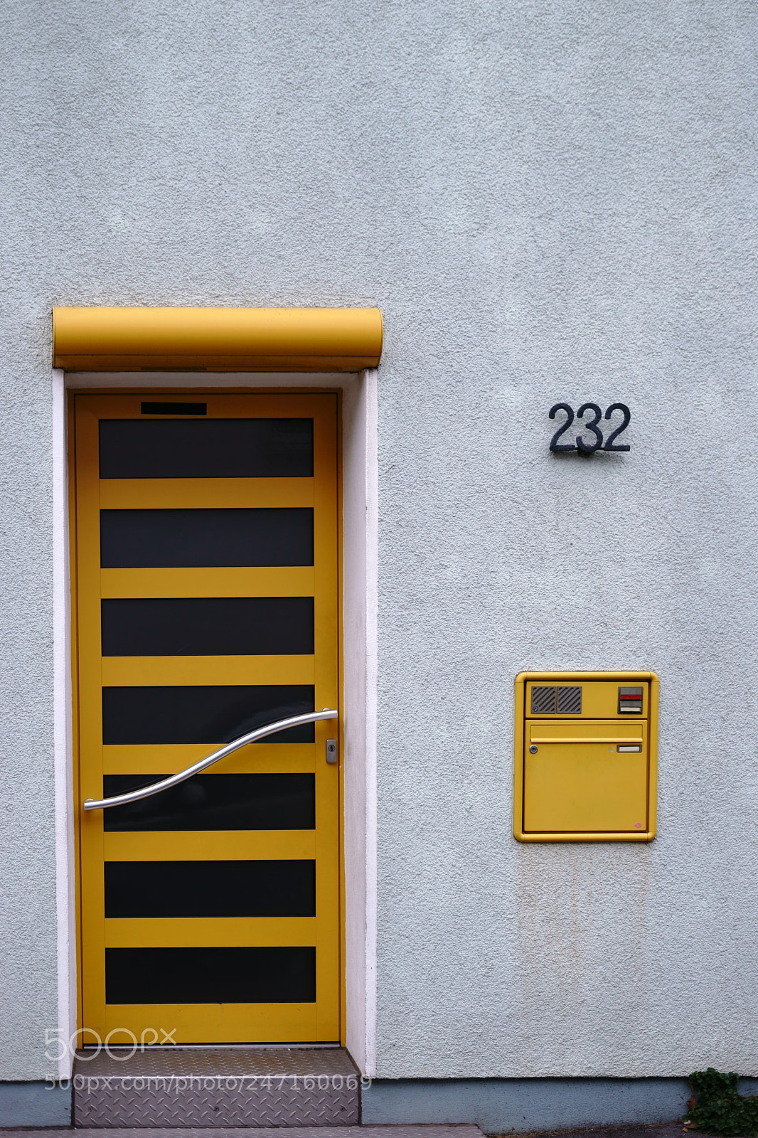 Sony a7 II sample photo. Modern yellow front door photography