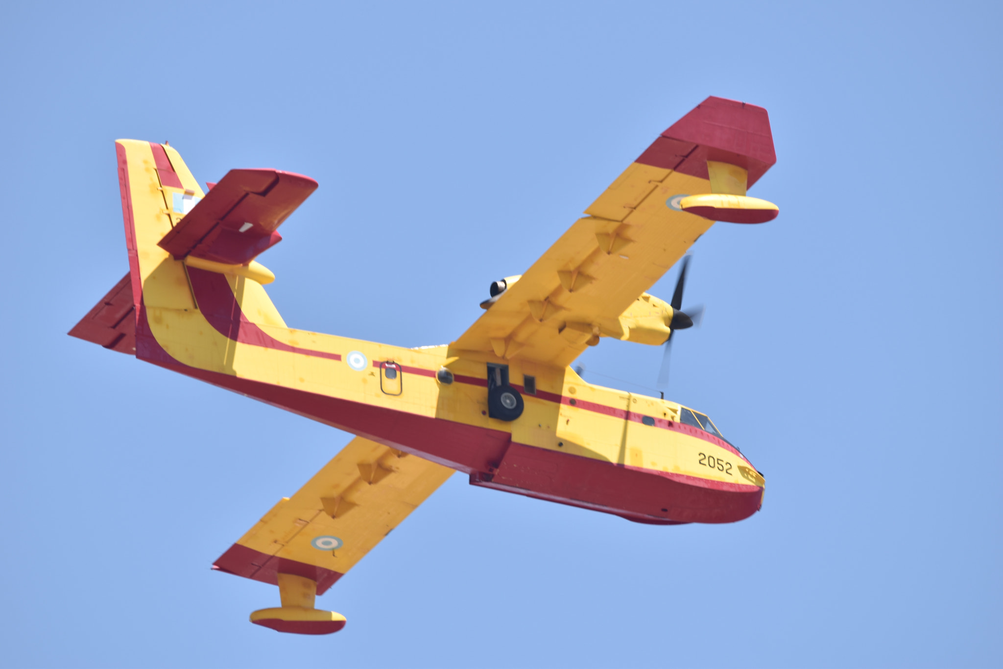 Sigma 150-600mm F5-6.3 DG OS HSM | C sample photo. Canadair cl-414 photography