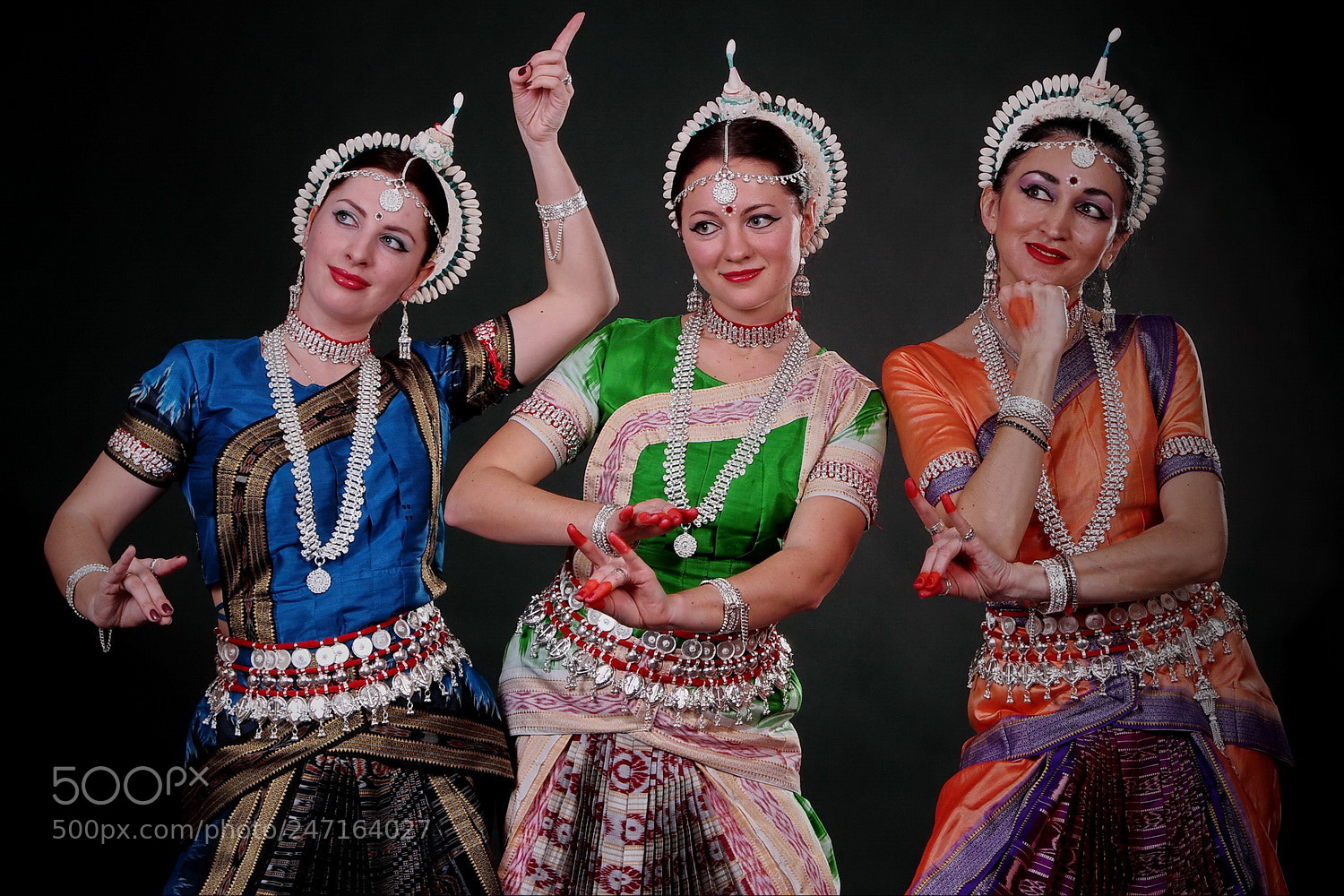 Canon EOS 7D + Canon EF 24-105mm F4L IS USM sample photo. Odissi dancer photography