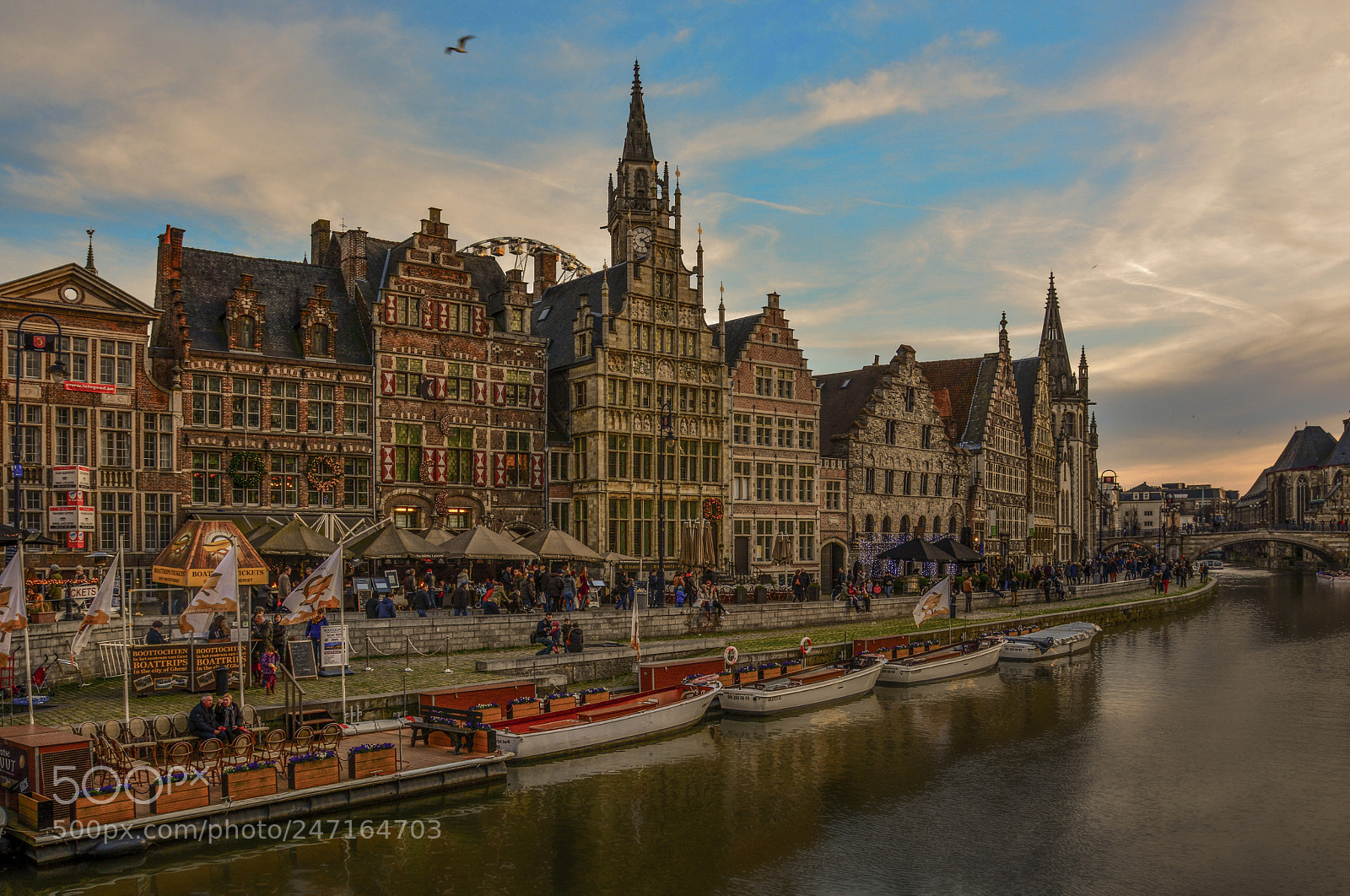 Nikon D5200 sample photo. Boattrips in the city photography