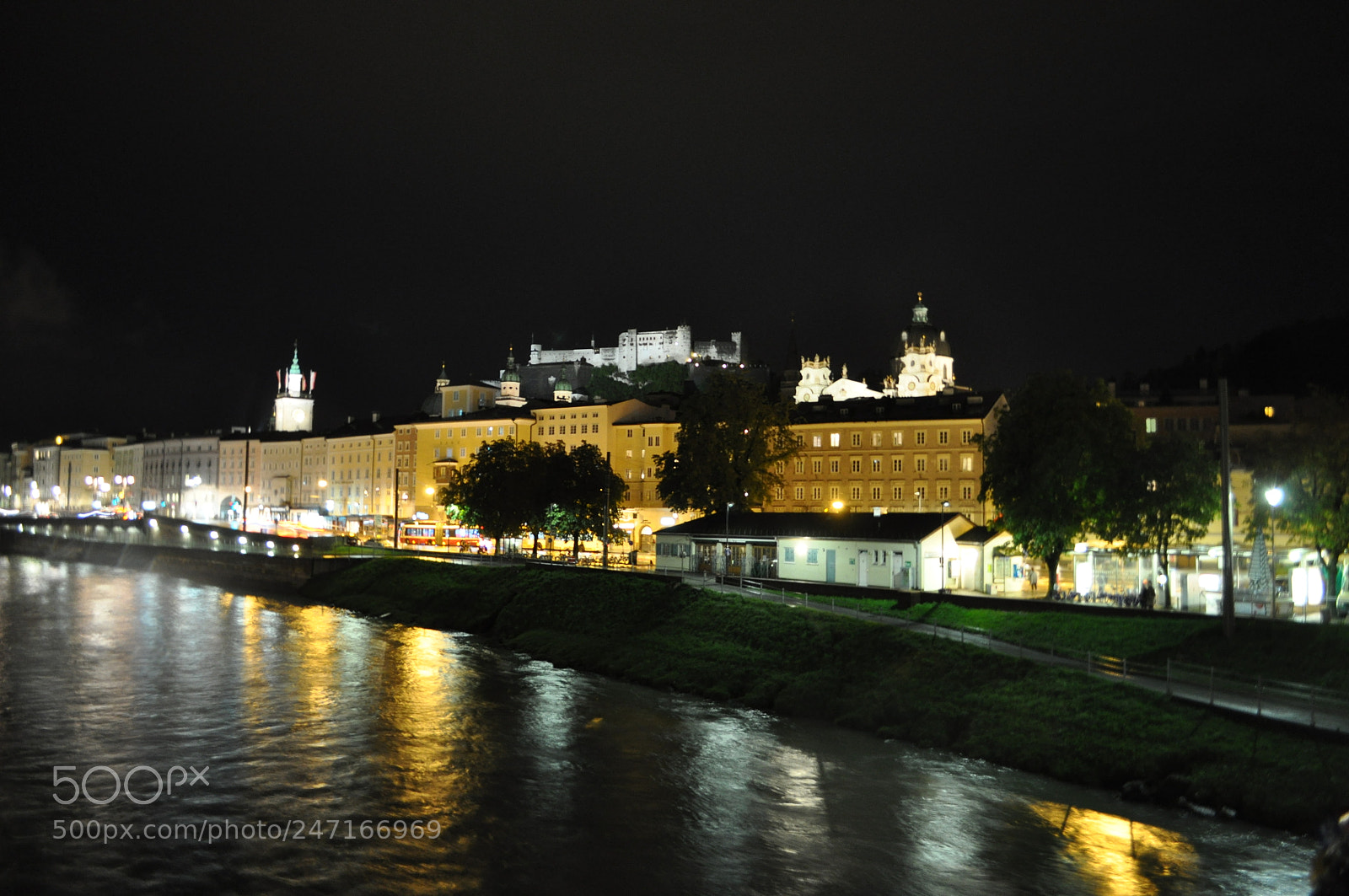 Nikon D5000 sample photo. Salzach river, night 02 photography