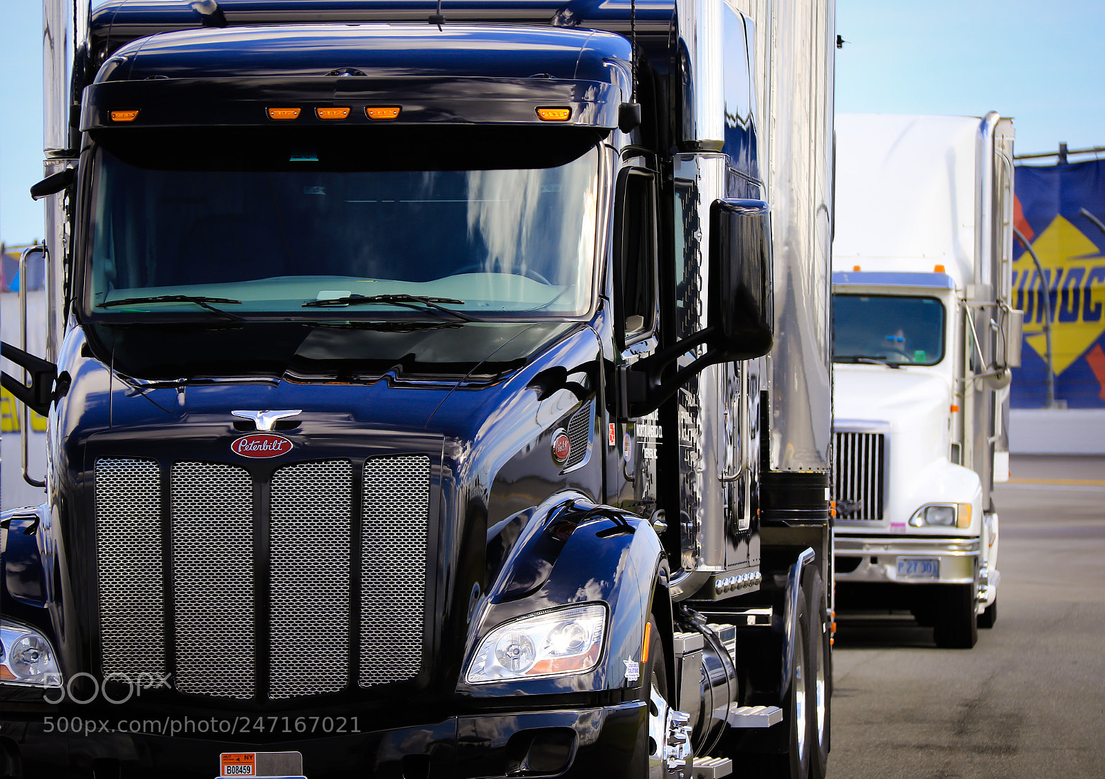 Canon EOS 7D Mark II sample photo. Truck in daytona international photography