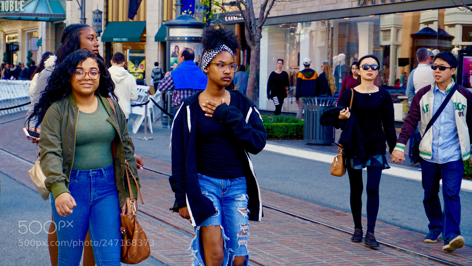 Sony a6300 sample photo. All the lovely people photography