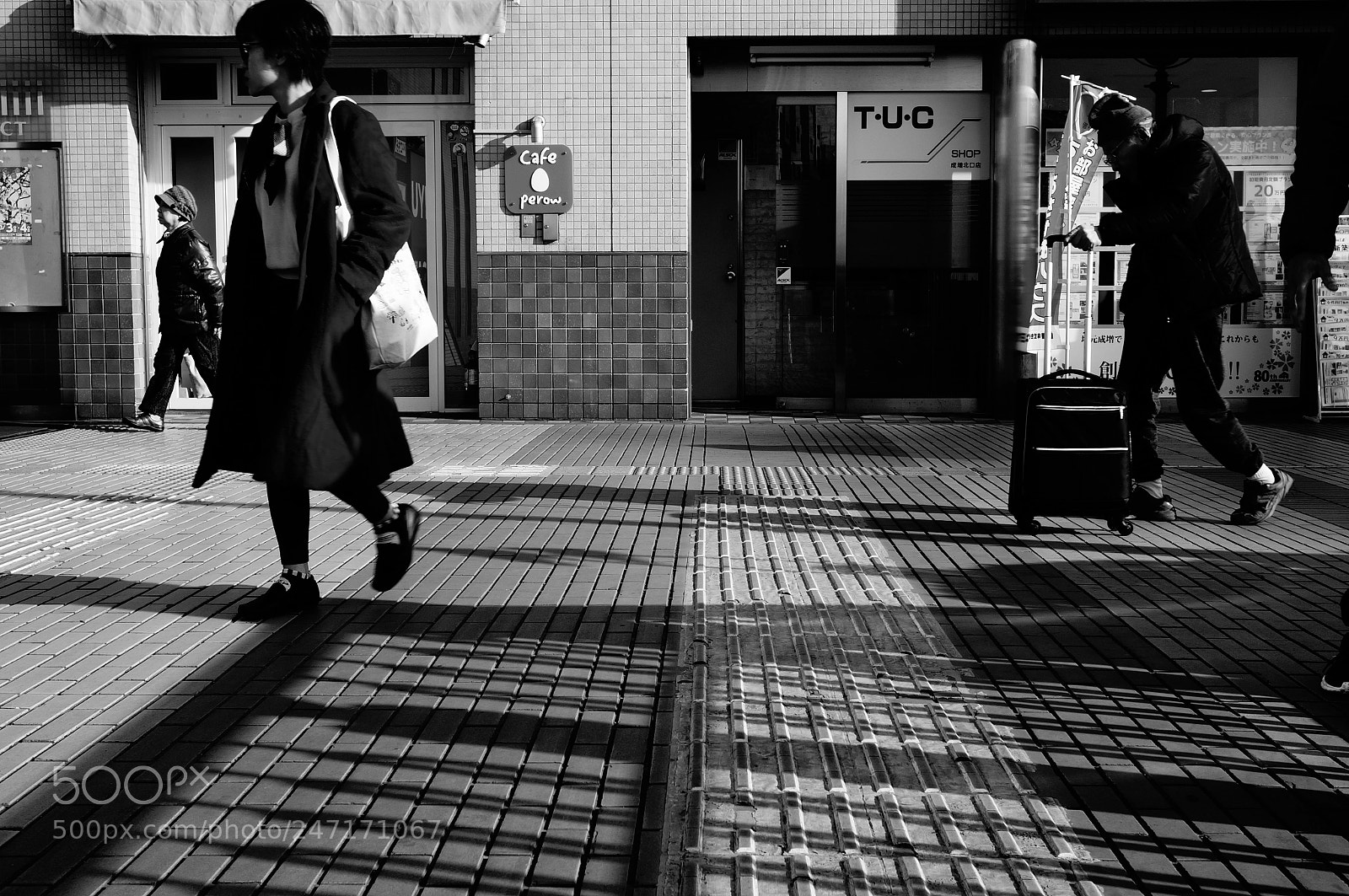 Sony Alpha NEX-5T sample photo. Streets photography