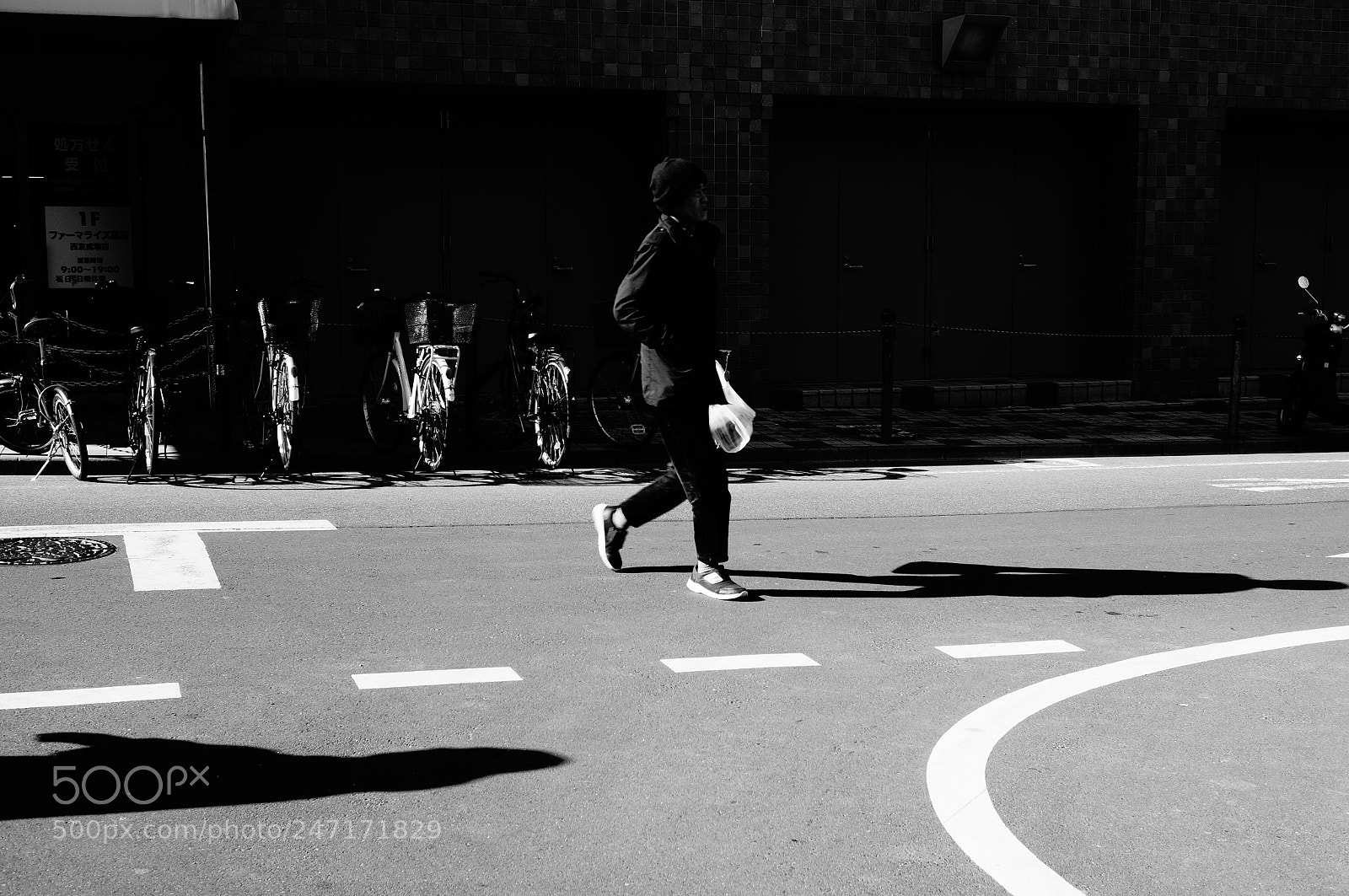 Sony Alpha NEX-5T sample photo. Streets photography