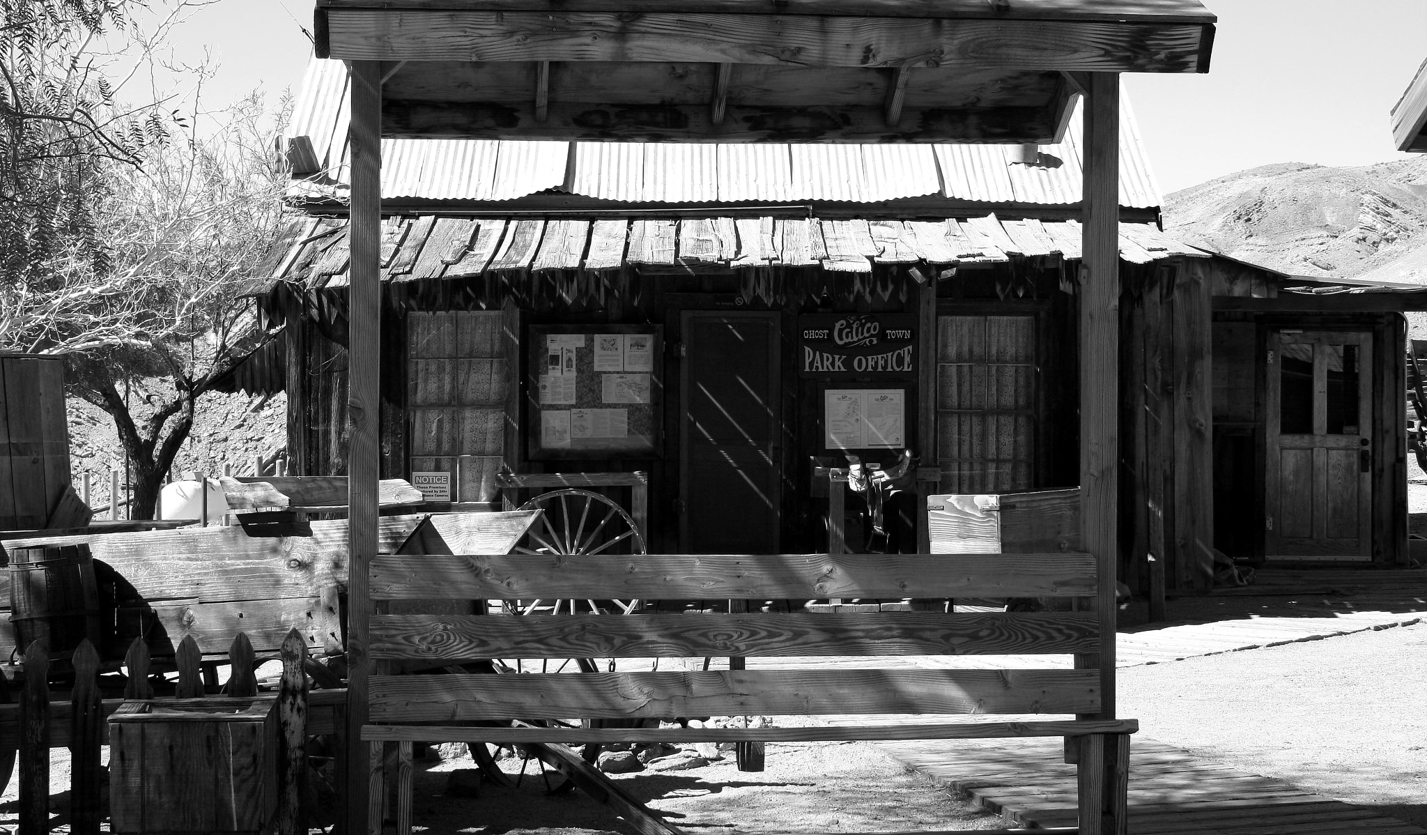 Canon EOS 1000D (EOS Digital Rebel XS / EOS Kiss F) sample photo. Old town photography
