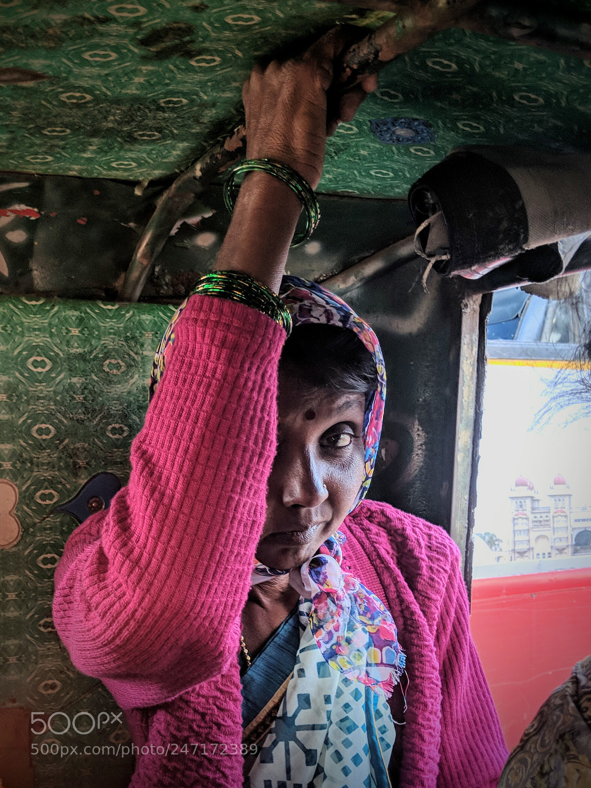 Google Pixel 2 sample photo. The gaze photography