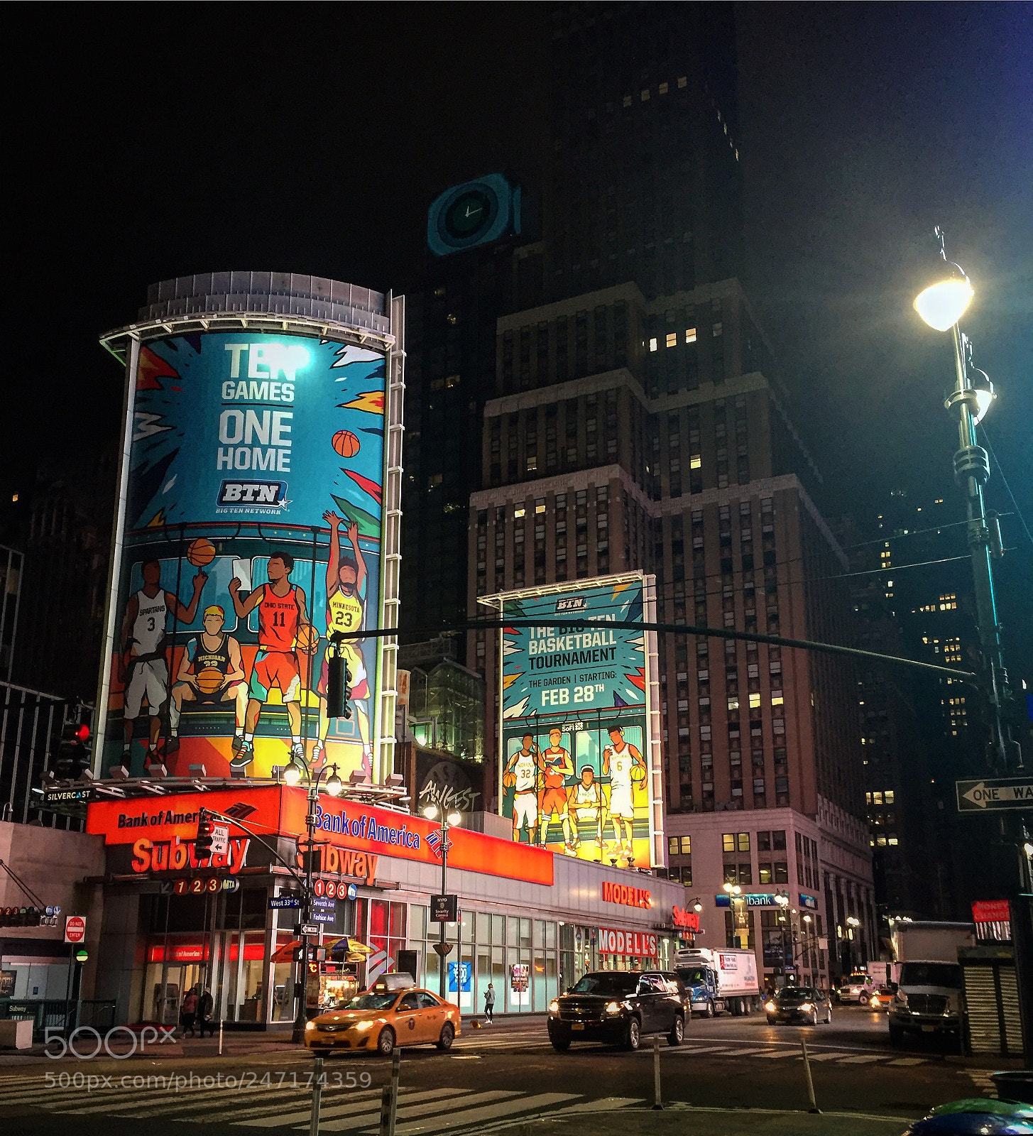 Apple iPhone 6 sample photo. City night photography