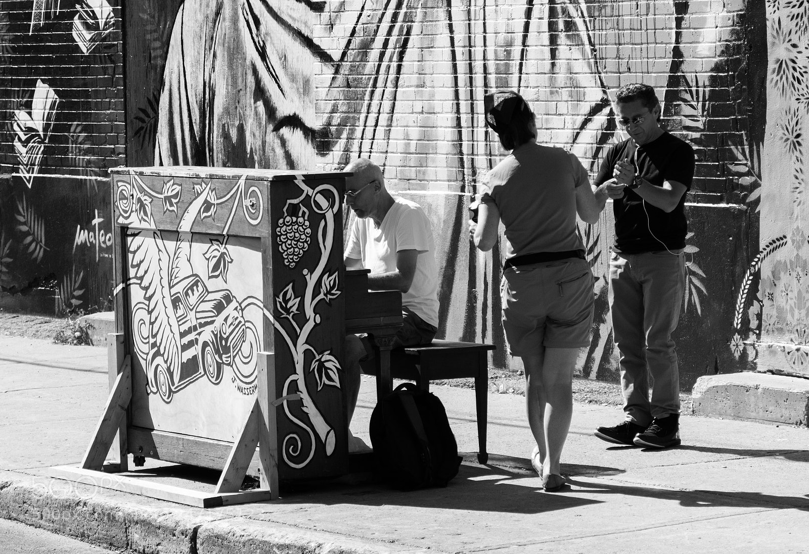 Nikon D5200 sample photo. Street piano photography