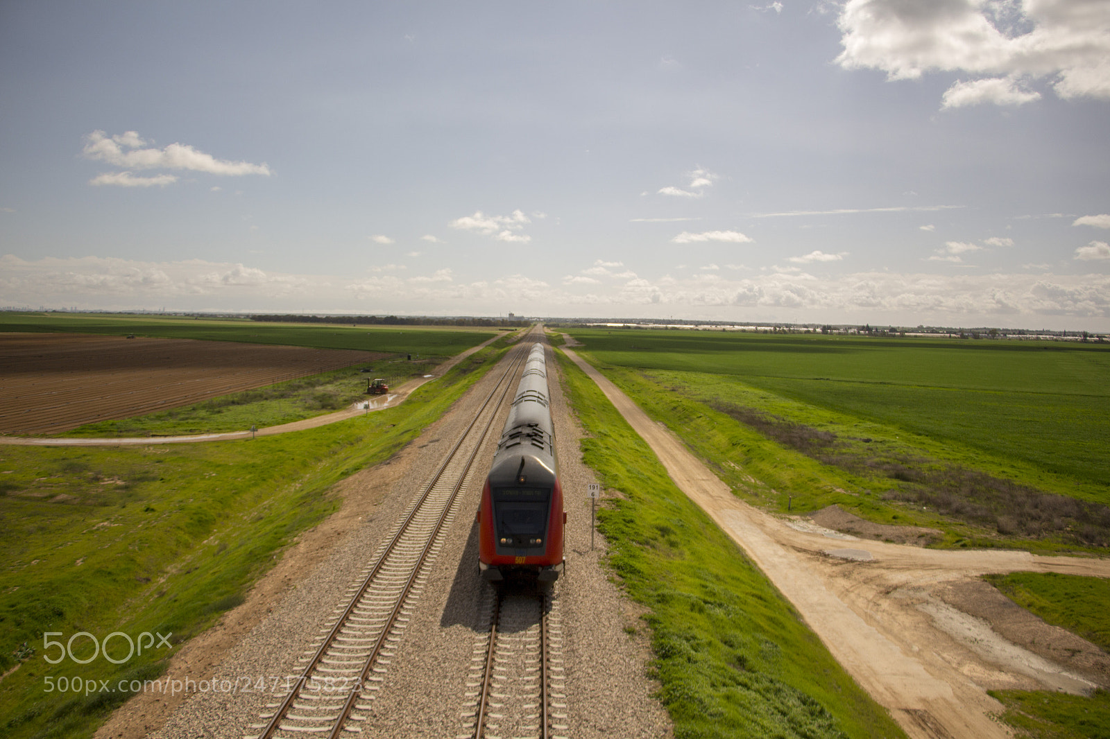 Canon EOS 700D (EOS Rebel T5i / EOS Kiss X7i) sample photo. Israel's train passing through photography