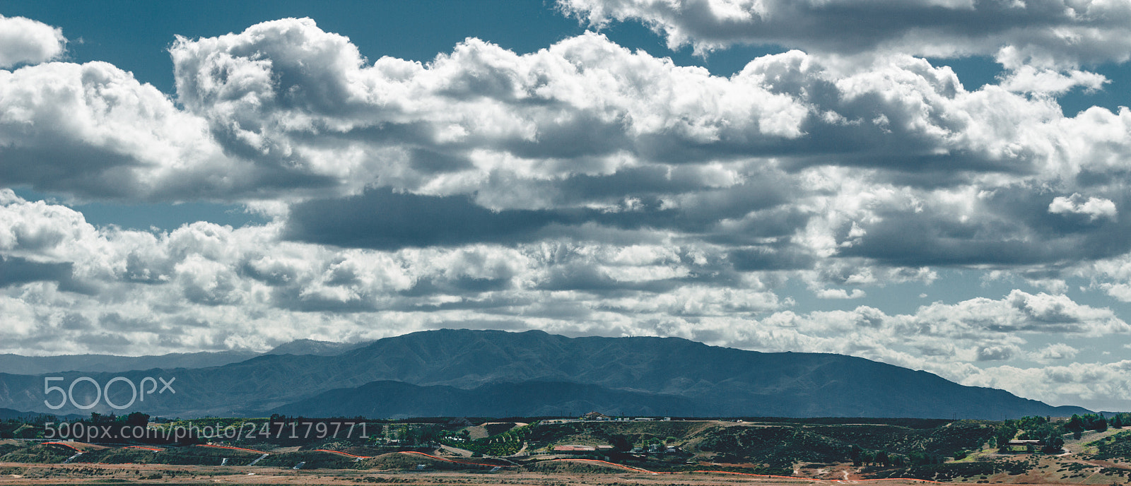 Canon EOS 100D (EOS Rebel SL1 / EOS Kiss X7) sample photo. Misty mountains photography