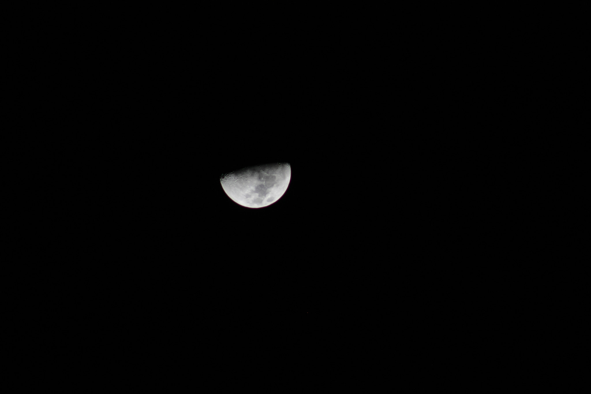 EF75-300mm f/4-5.6 sample photo. Moon photography