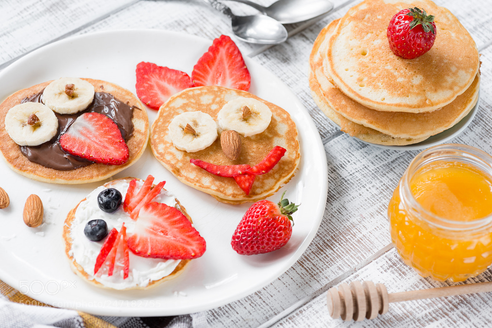 Nikon D810 sample photo. Colorful and funny breakfast photography