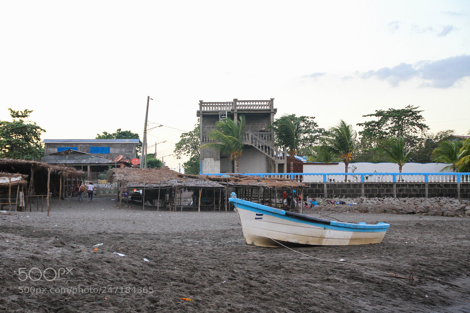 Canon EOS 7D sample photo. Boat taken before to photography