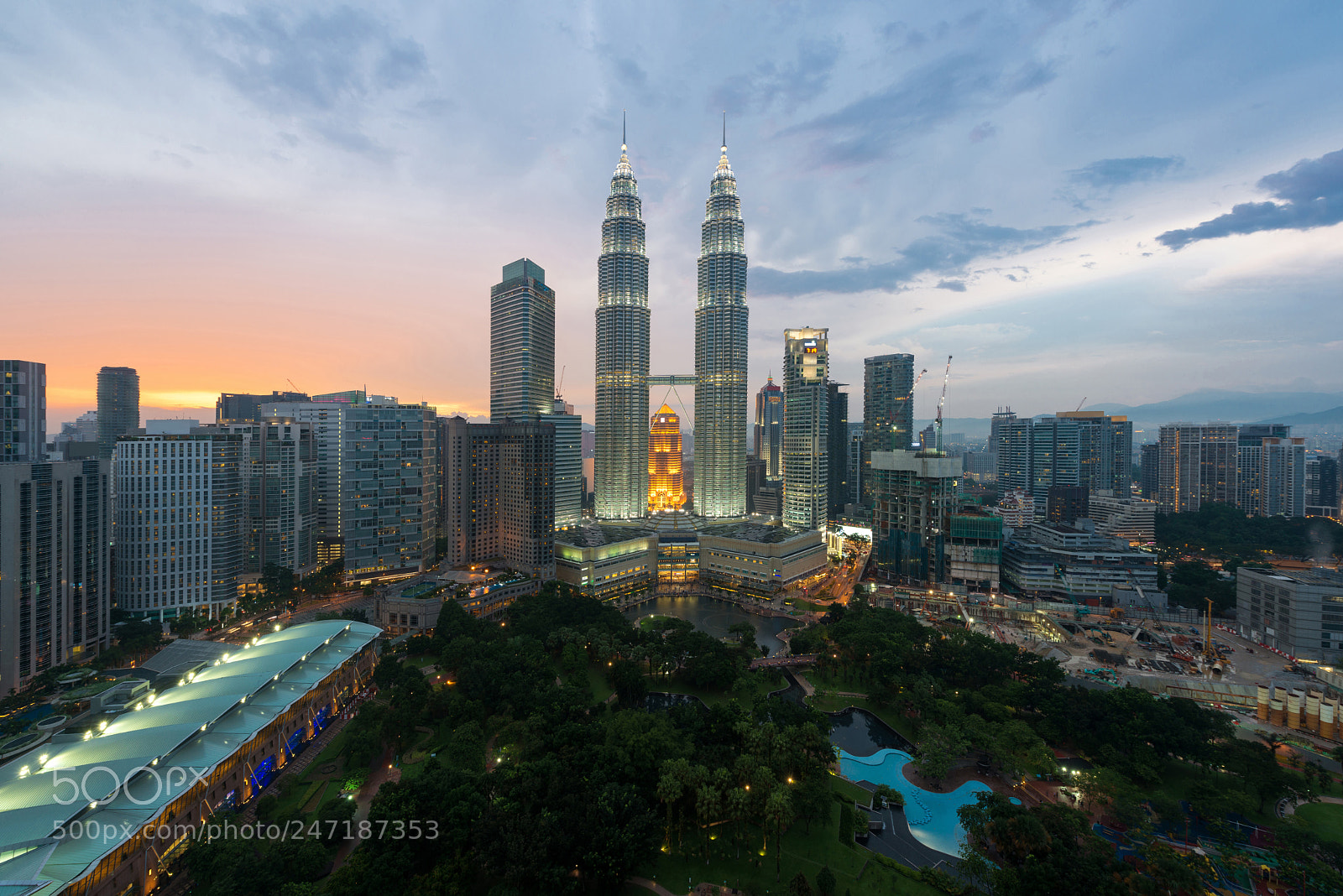 Nikon D800 sample photo. Kuala lumpur skyline and photography