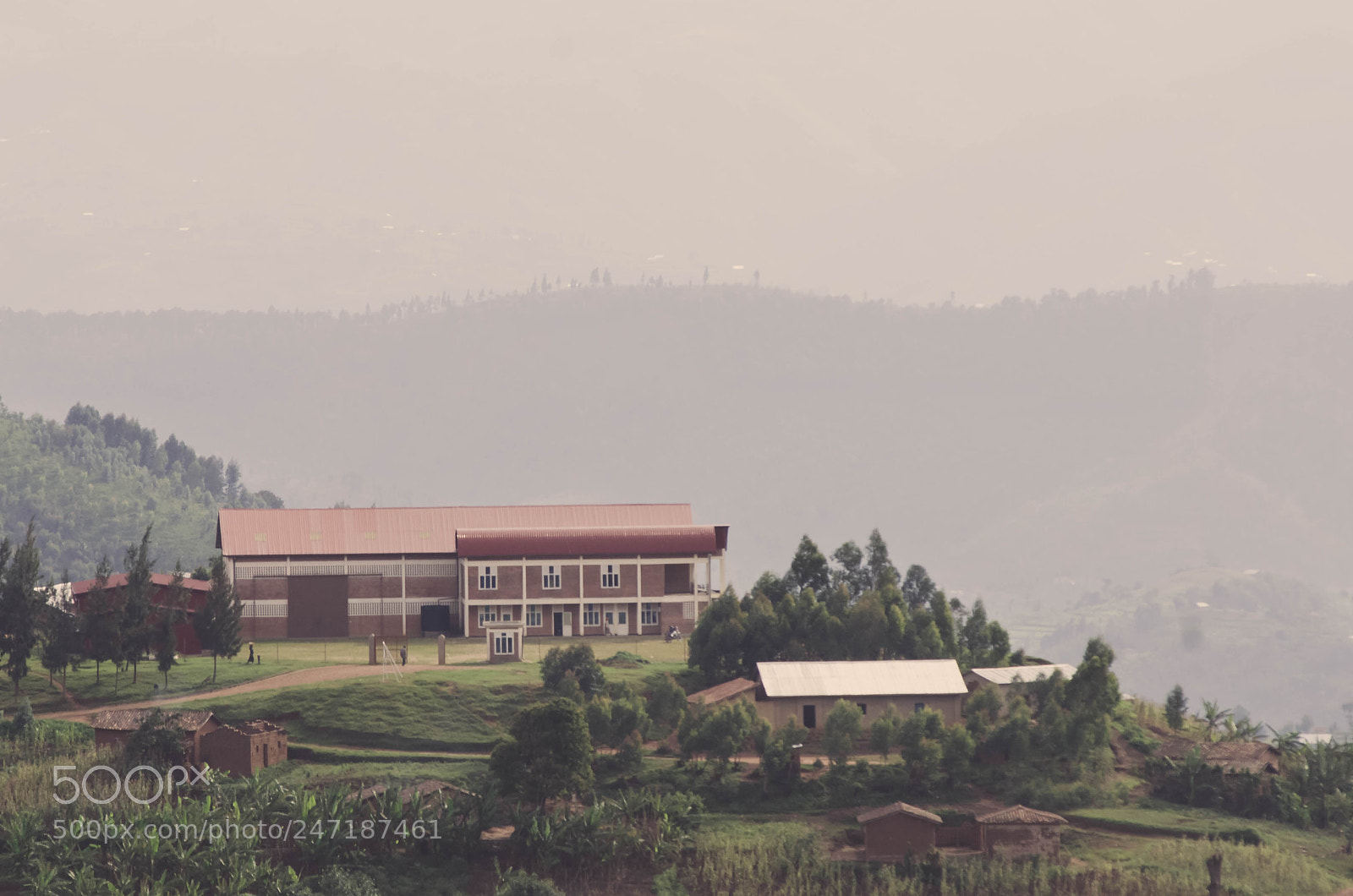 Nikon D7000 sample photo. Rwanda hilltop home photography