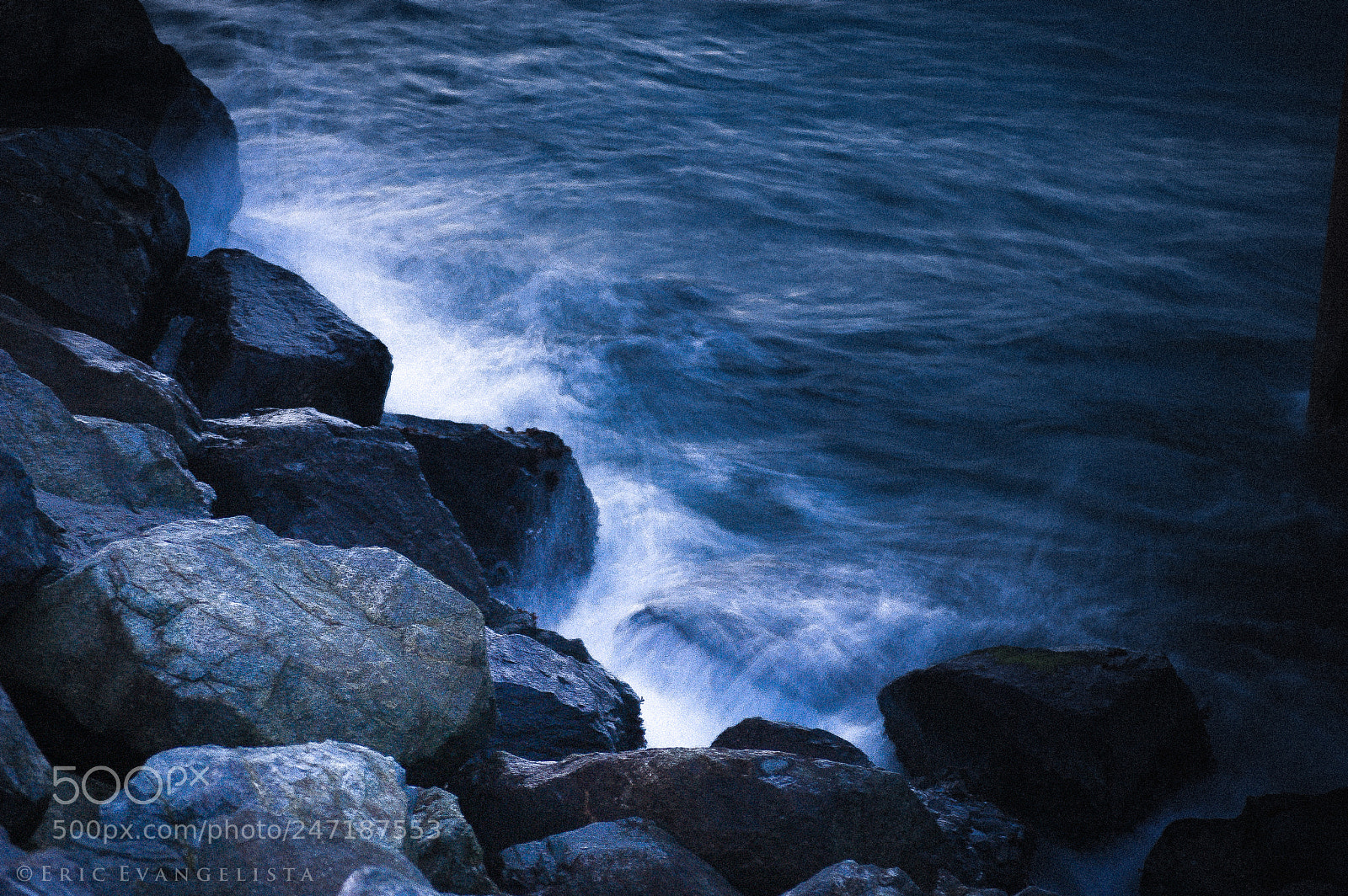 Nikon D50 sample photo. Breaker photography