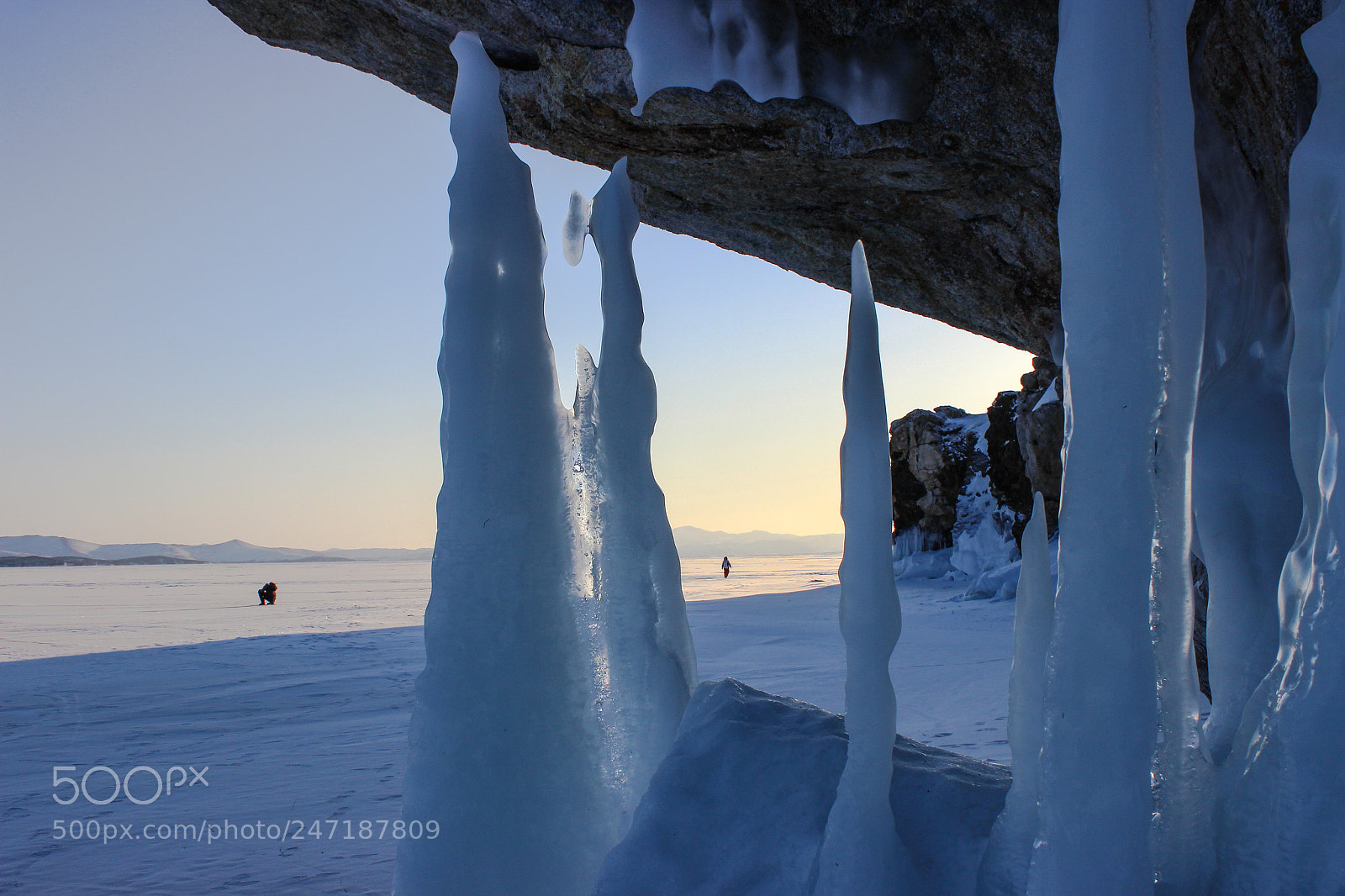 Canon EOS 600D (Rebel EOS T3i / EOS Kiss X5) sample photo. Ice of baikal photography