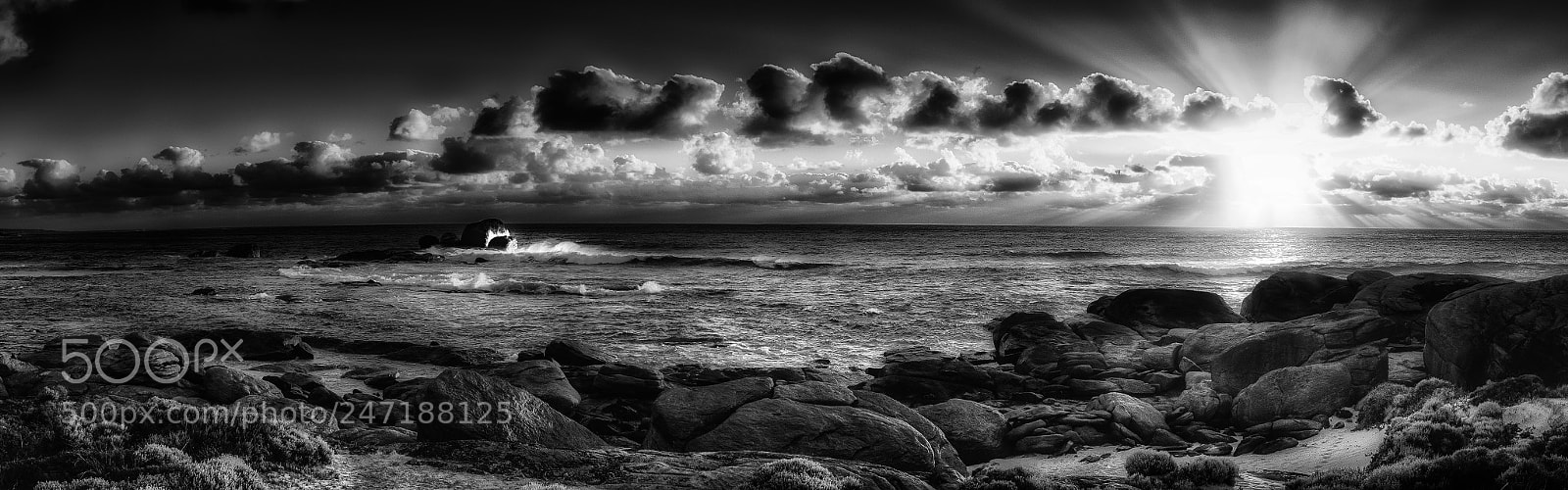 Fujifilm X100F sample photo. Last rays over redgate photography