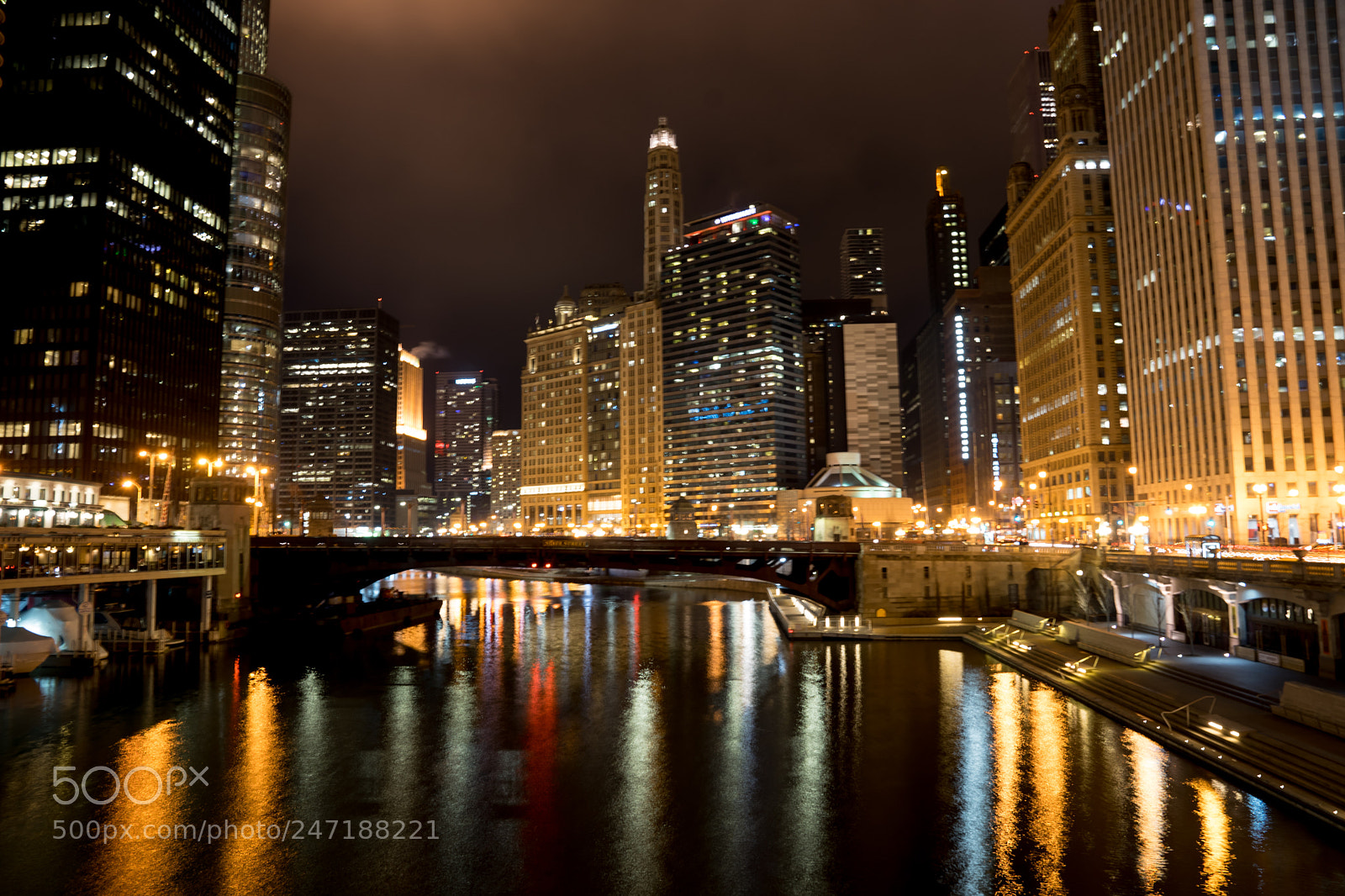 Sony a7 II sample photo. Chicago river photography