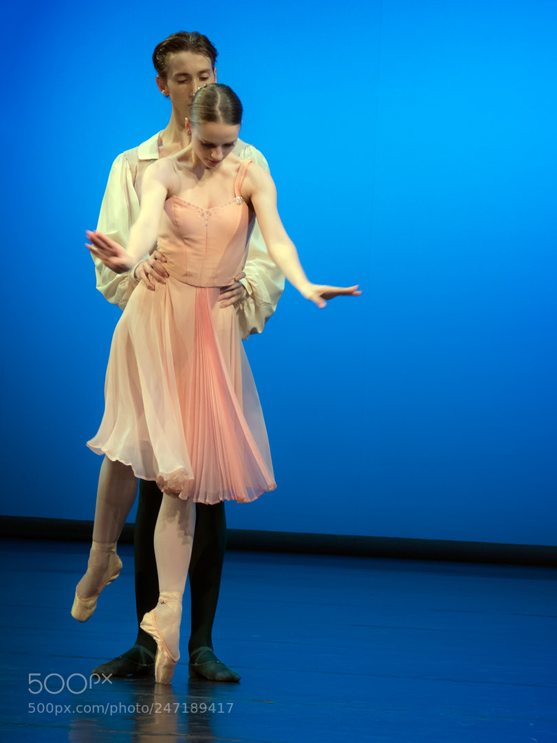 Panasonic Lumix DMC-FZ1000 sample photo. Ballerina&ballerino photography