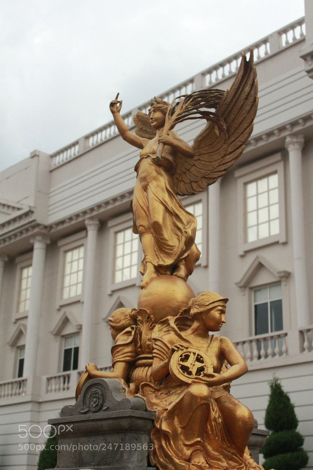 Canon EOS 600D (Rebel EOS T3i / EOS Kiss X5) sample photo. Angel statue photography