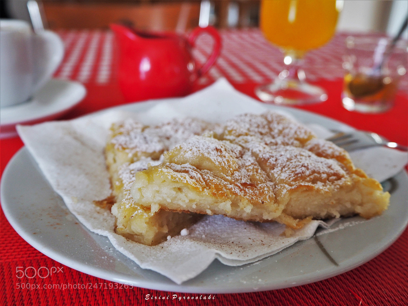 Olympus OM-D E-M10 sample photo. Greek breakfast - creamy photography